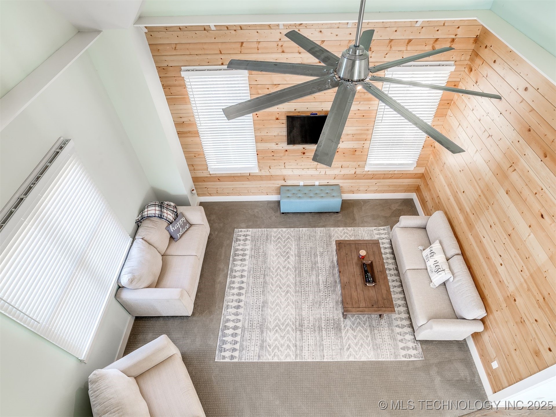 45 Center Lane S Property Photo 30