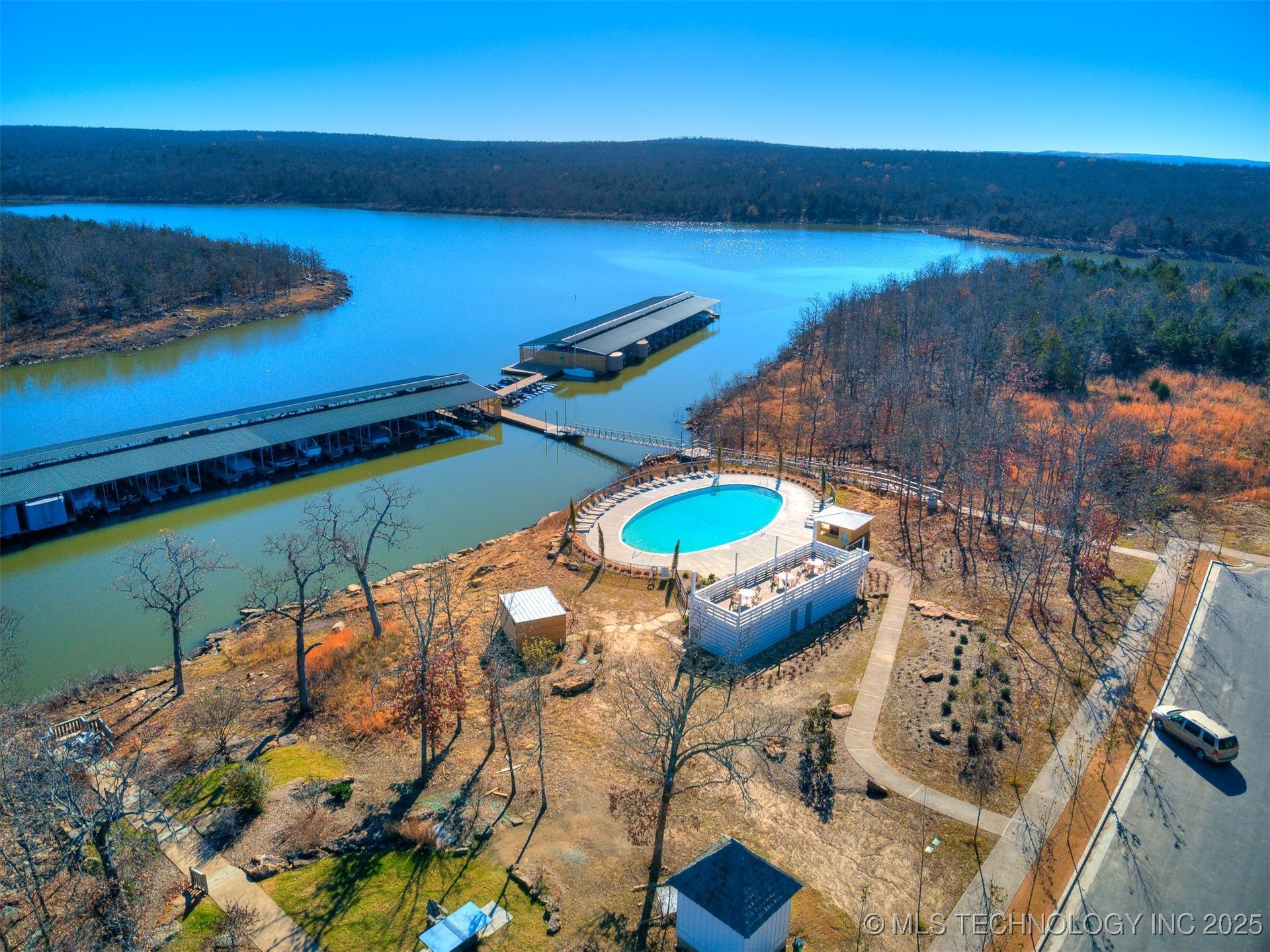 45 Center Lane S Property Photo 38