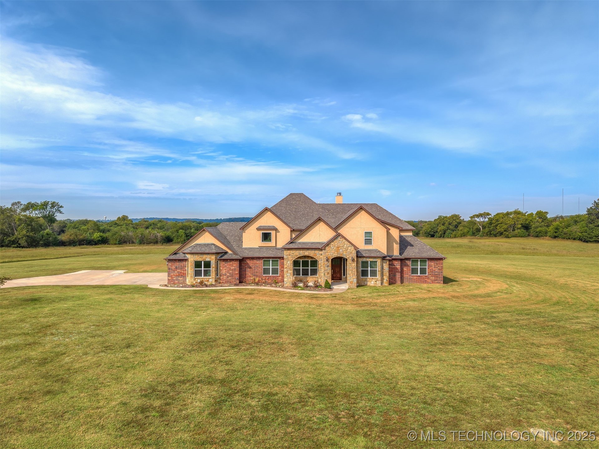 24138 S 4100 Road Property Photo 2