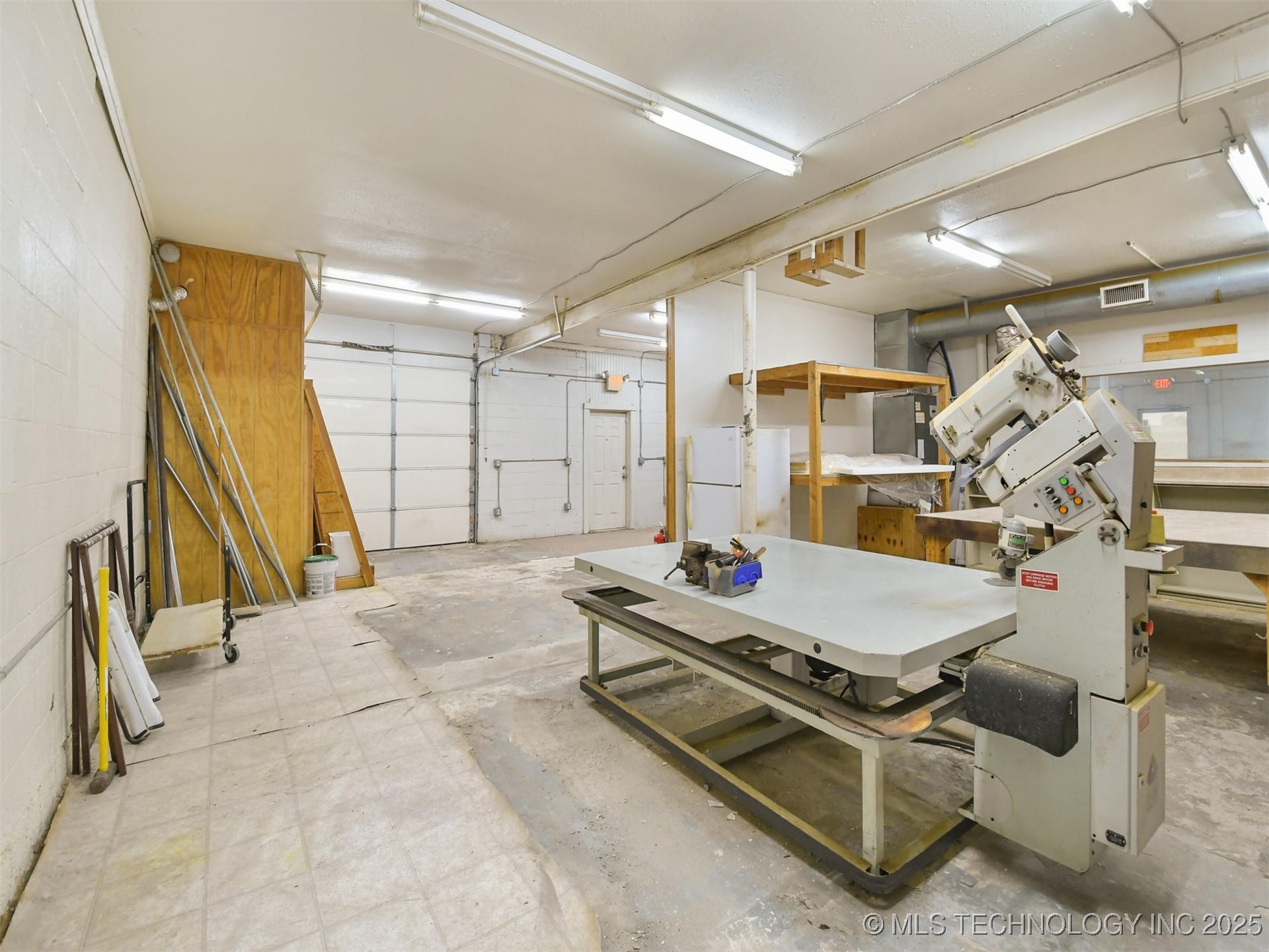 600 N Commerce Street Property Photo 15