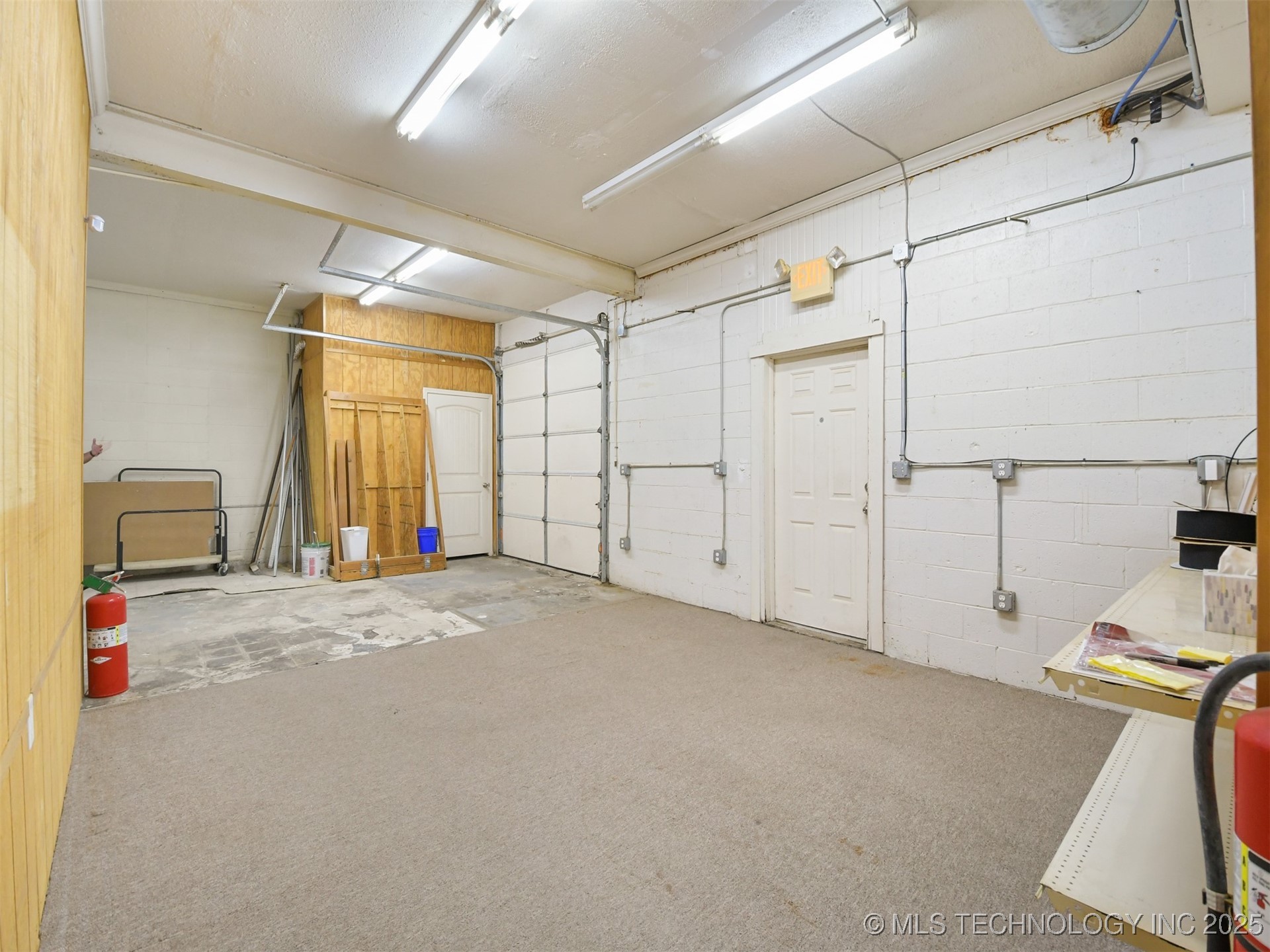 600 N Commerce Street Property Photo 21