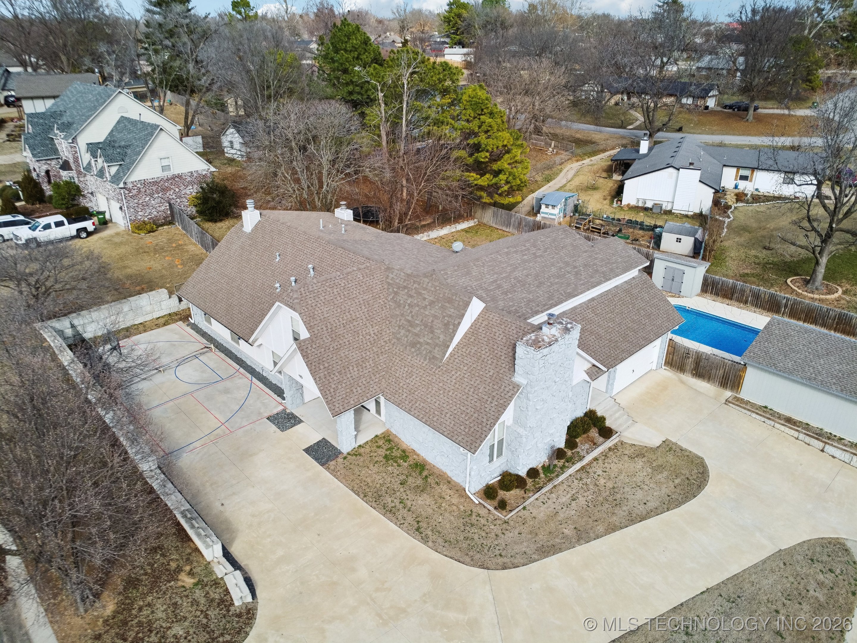 13433 S 125th East Avenue Property Photo 4