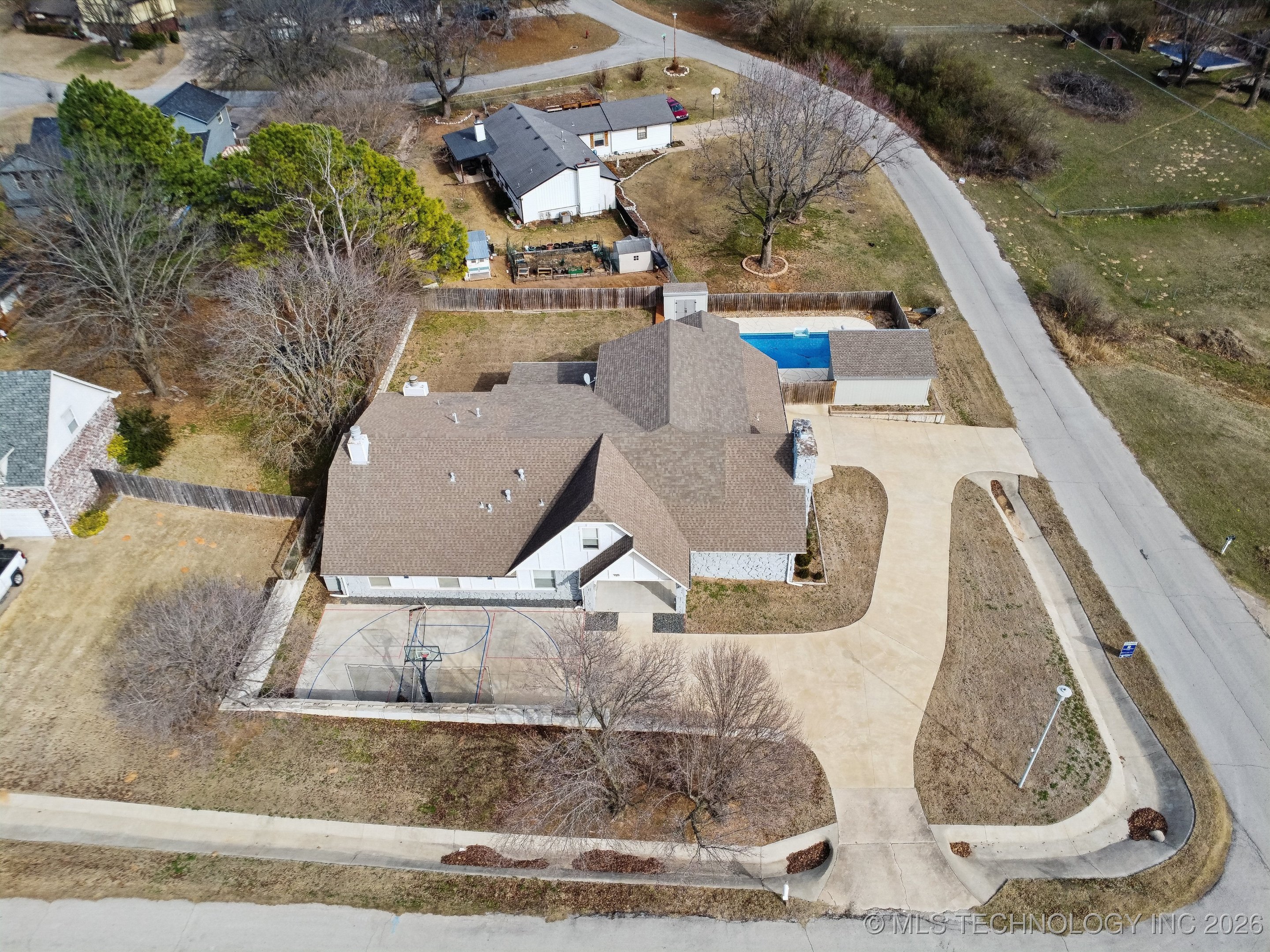 13433 S 125th East Avenue Property Photo 5