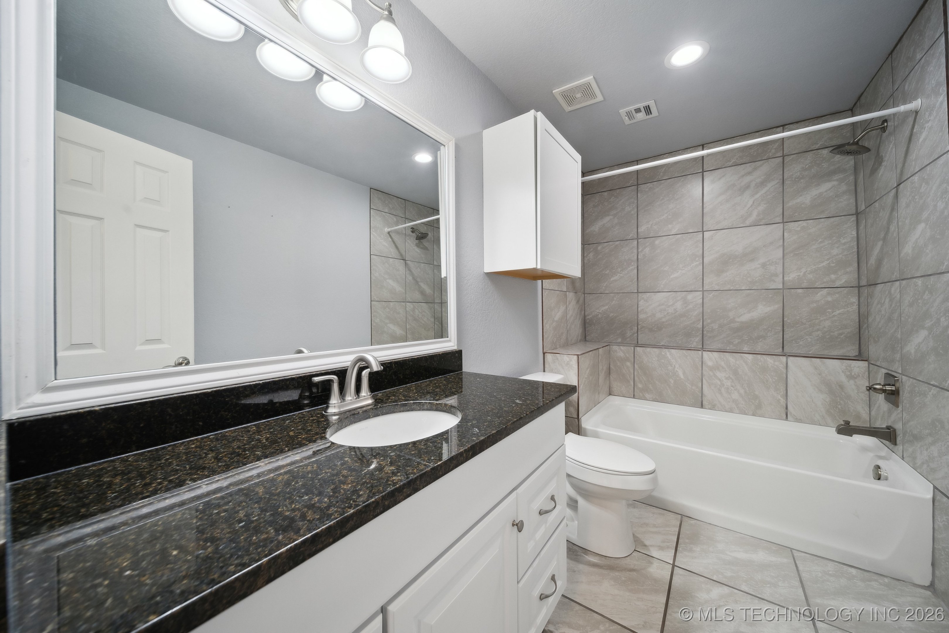 13433 S 125th East Avenue Property Photo 20