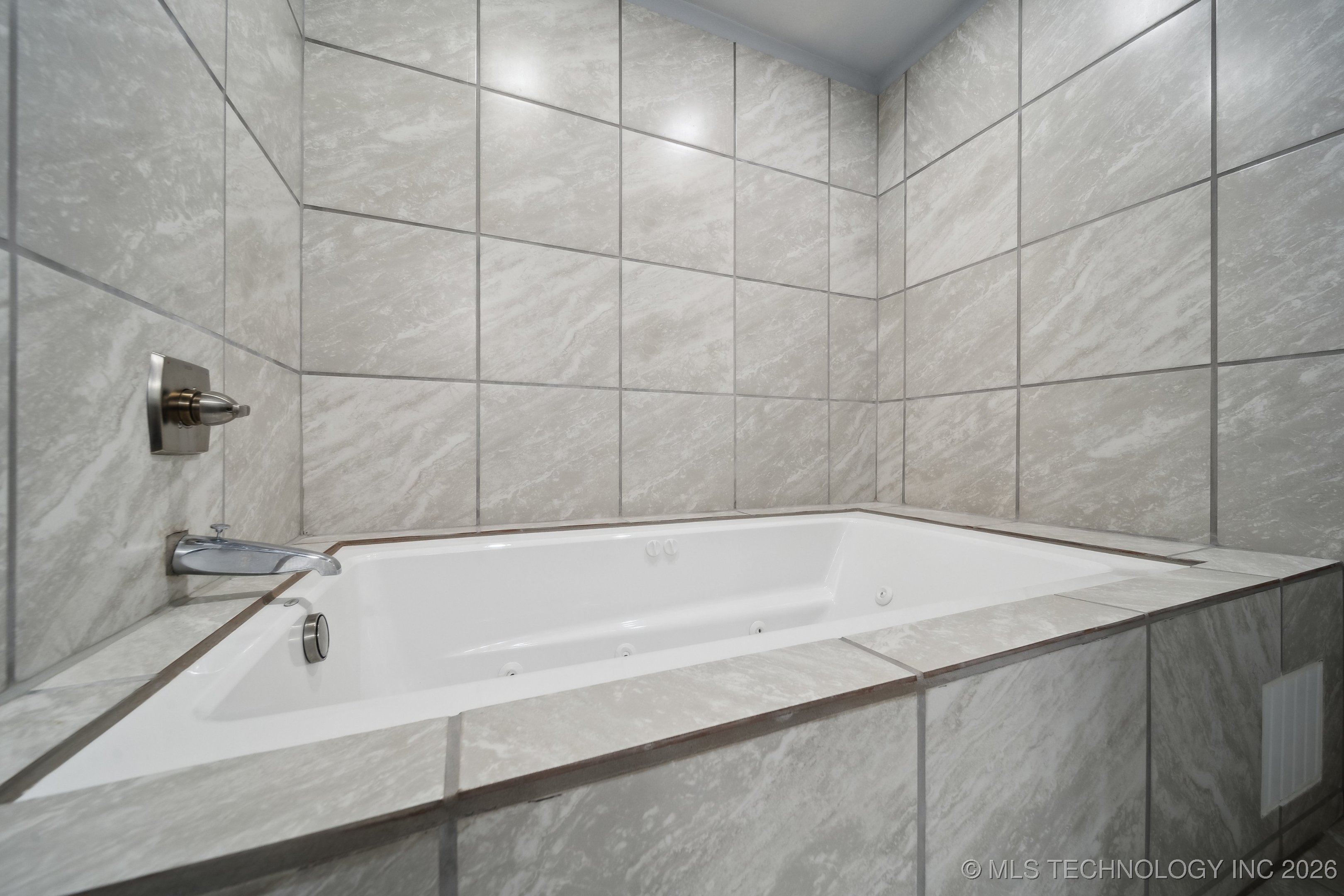 13433 S 125th East Avenue Property Photo 35