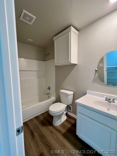 712 Pemberly Property Photo 6