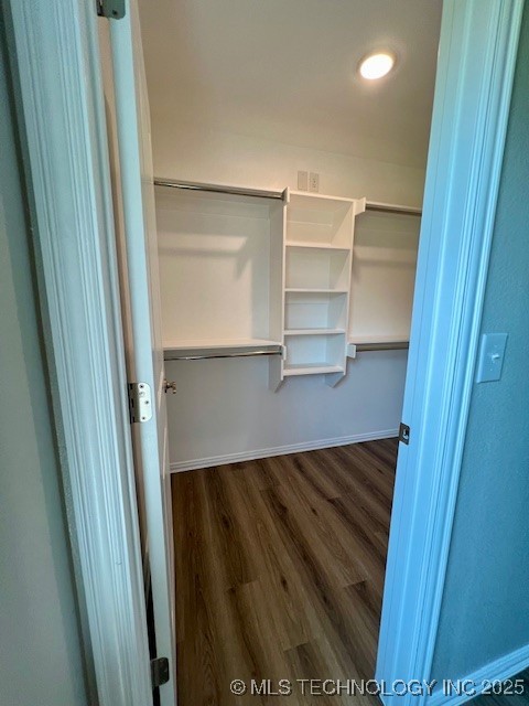 712 Pemberly Property Photo 7