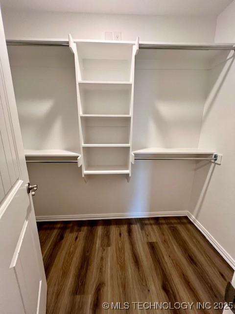 707 Pemberly Property Photo 10