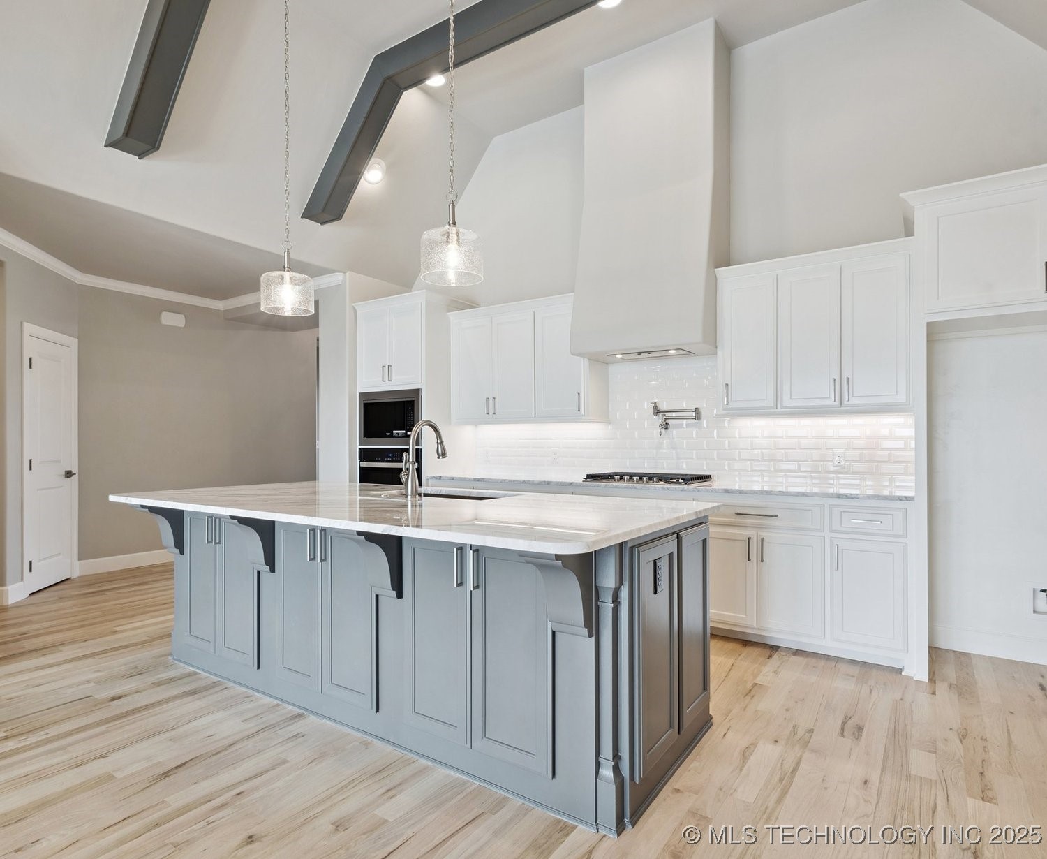 2719 W Van Buren Court Property Photo 11