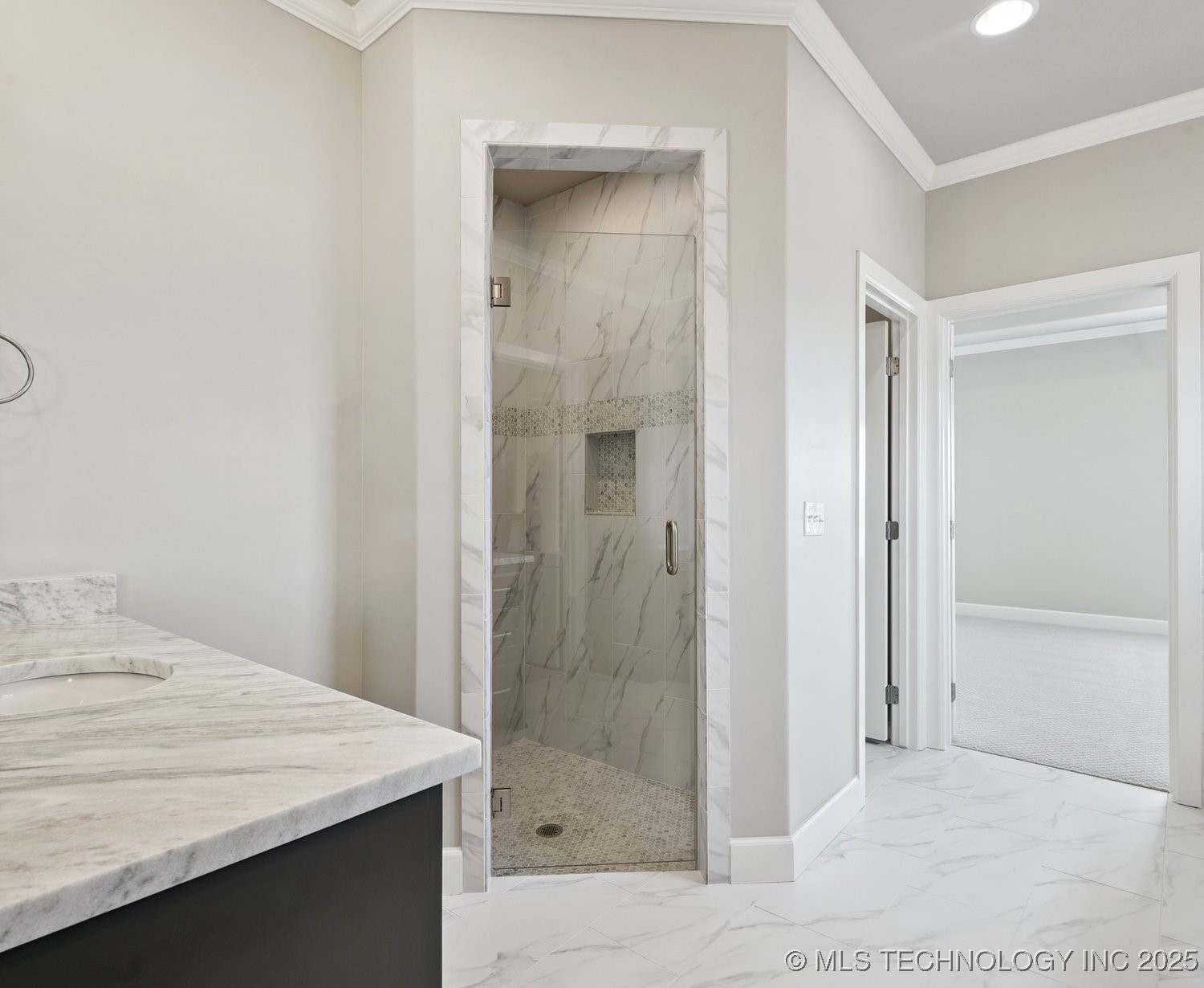 2719 W Van Buren Court Property Photo 16