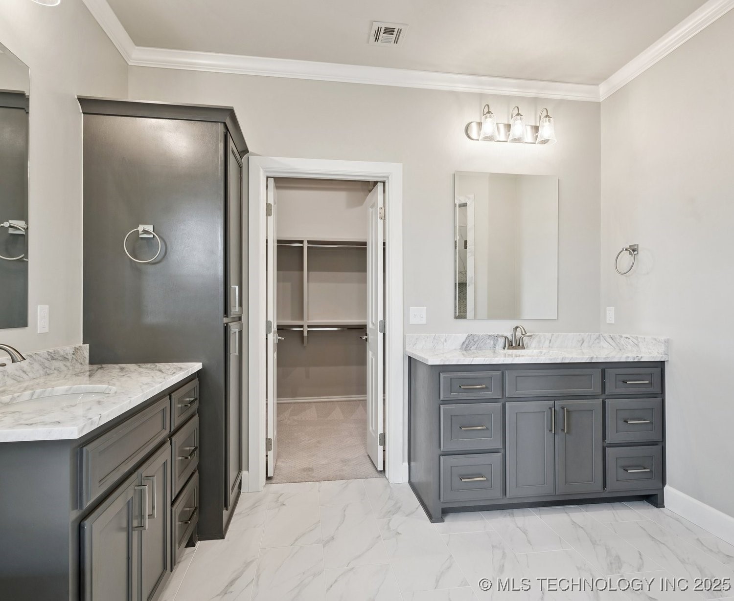 2719 W Van Buren Court Property Photo 18