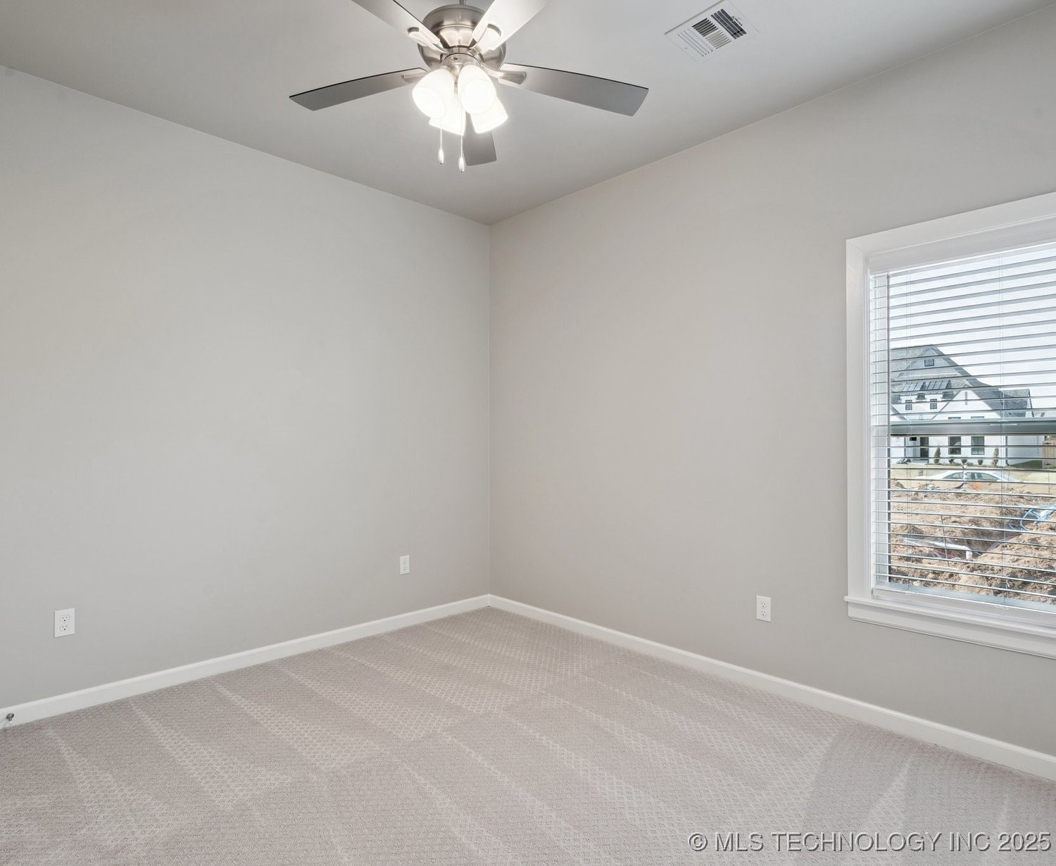 2719 W Van Buren Court Property Photo 23