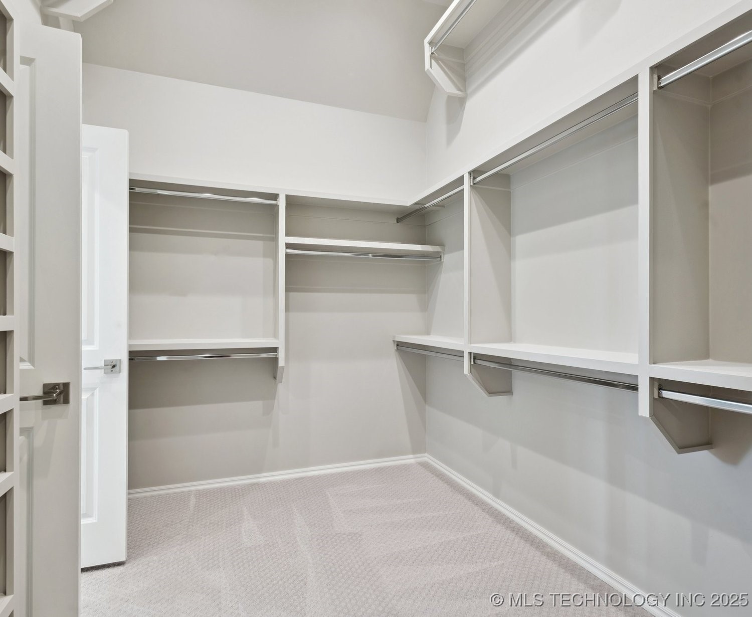 2719 W Van Buren Court Property Photo 28