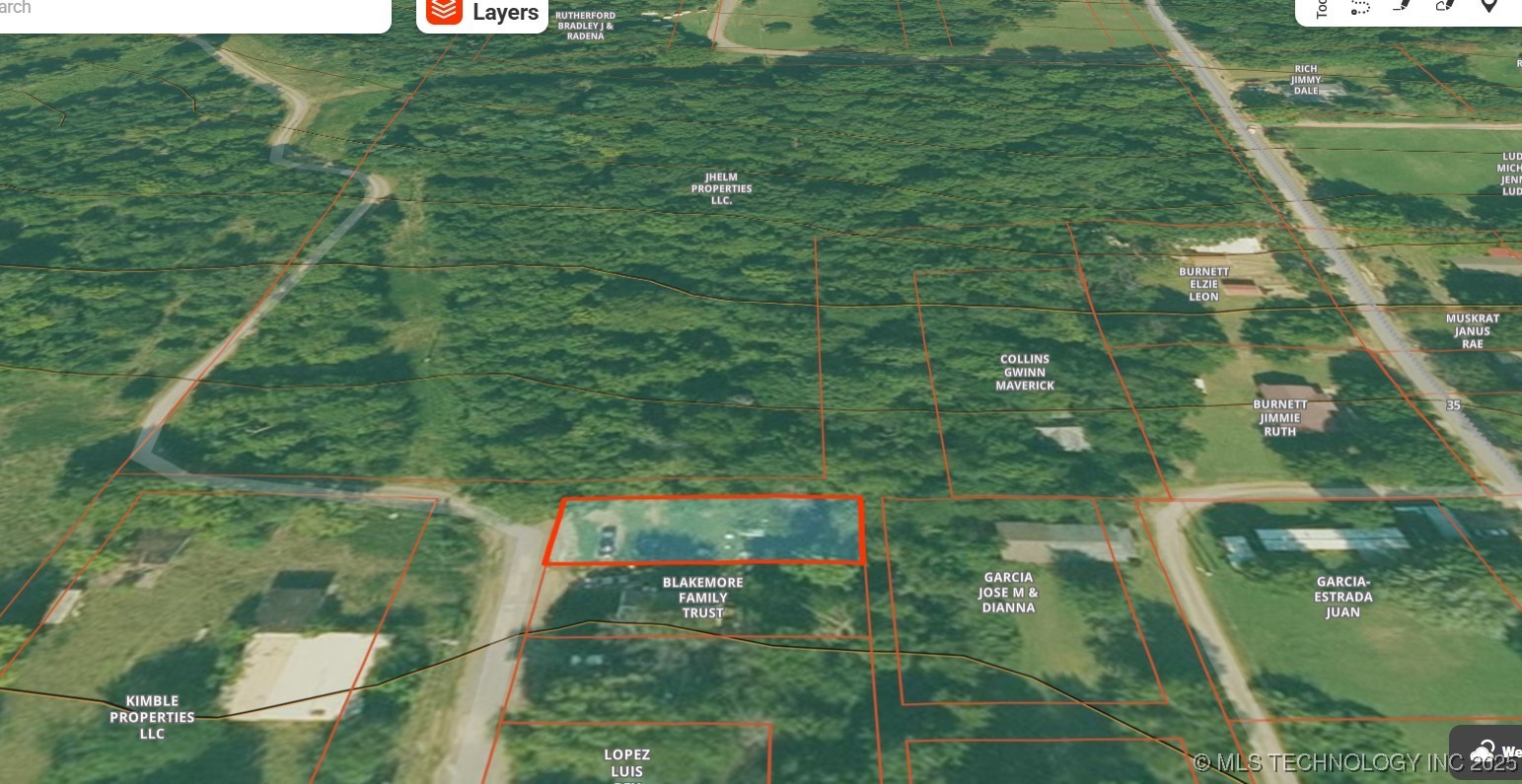 320 E Oak Street Property Photo 13