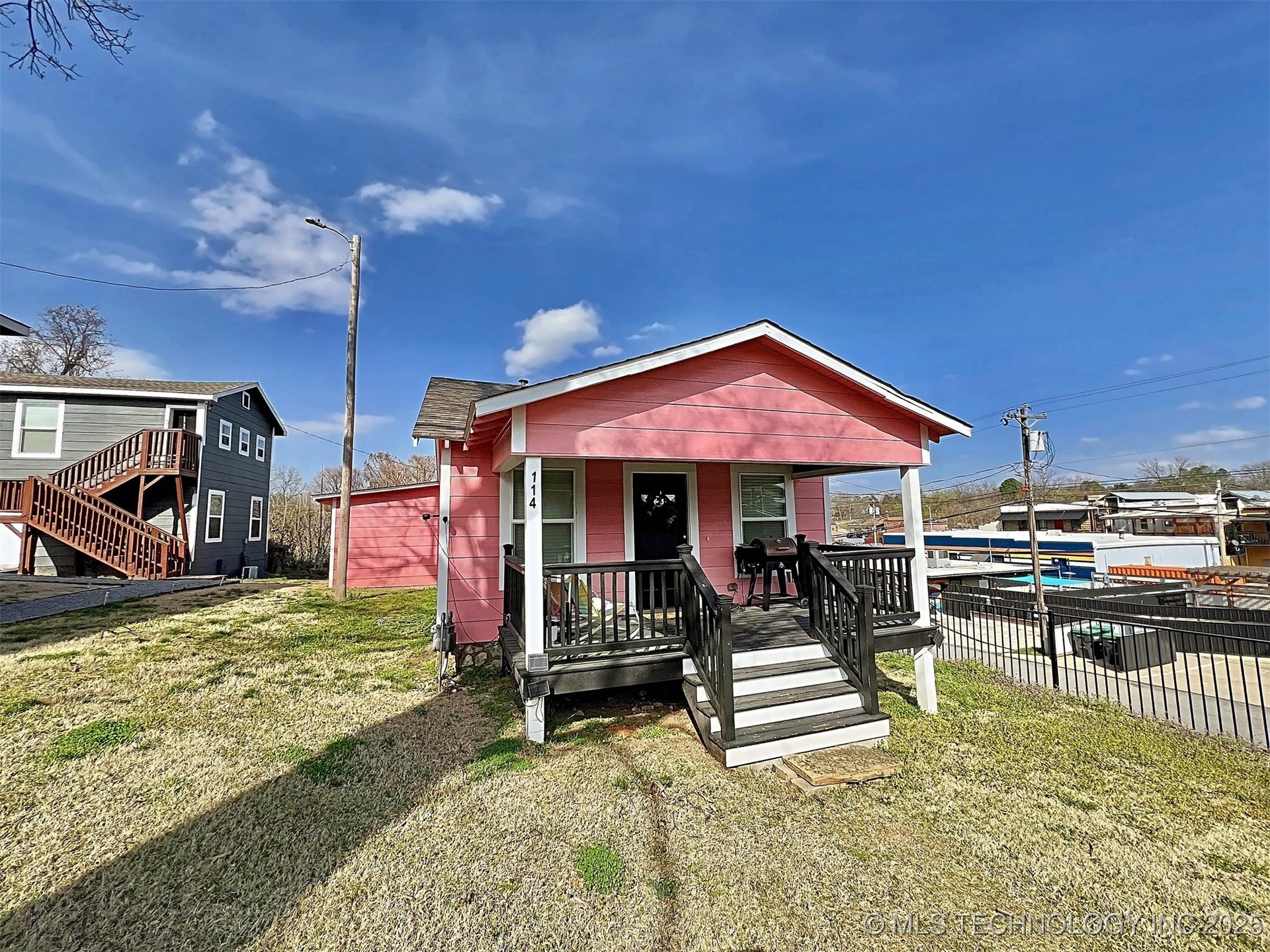 116 W Morgan Street Property Photo 4