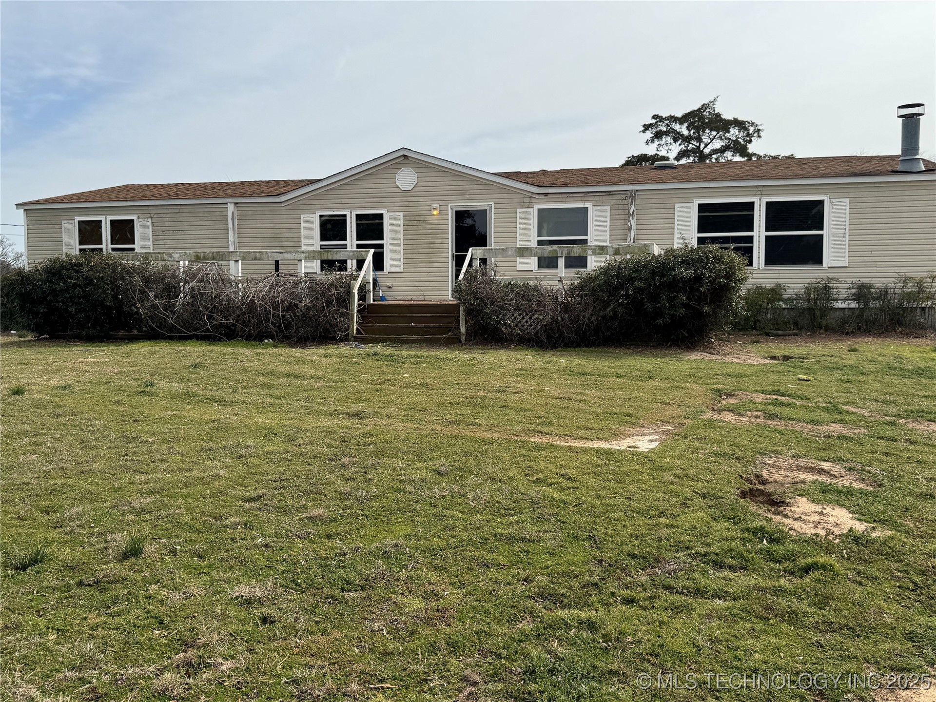 6389 State Highway 199 Property Photo 1