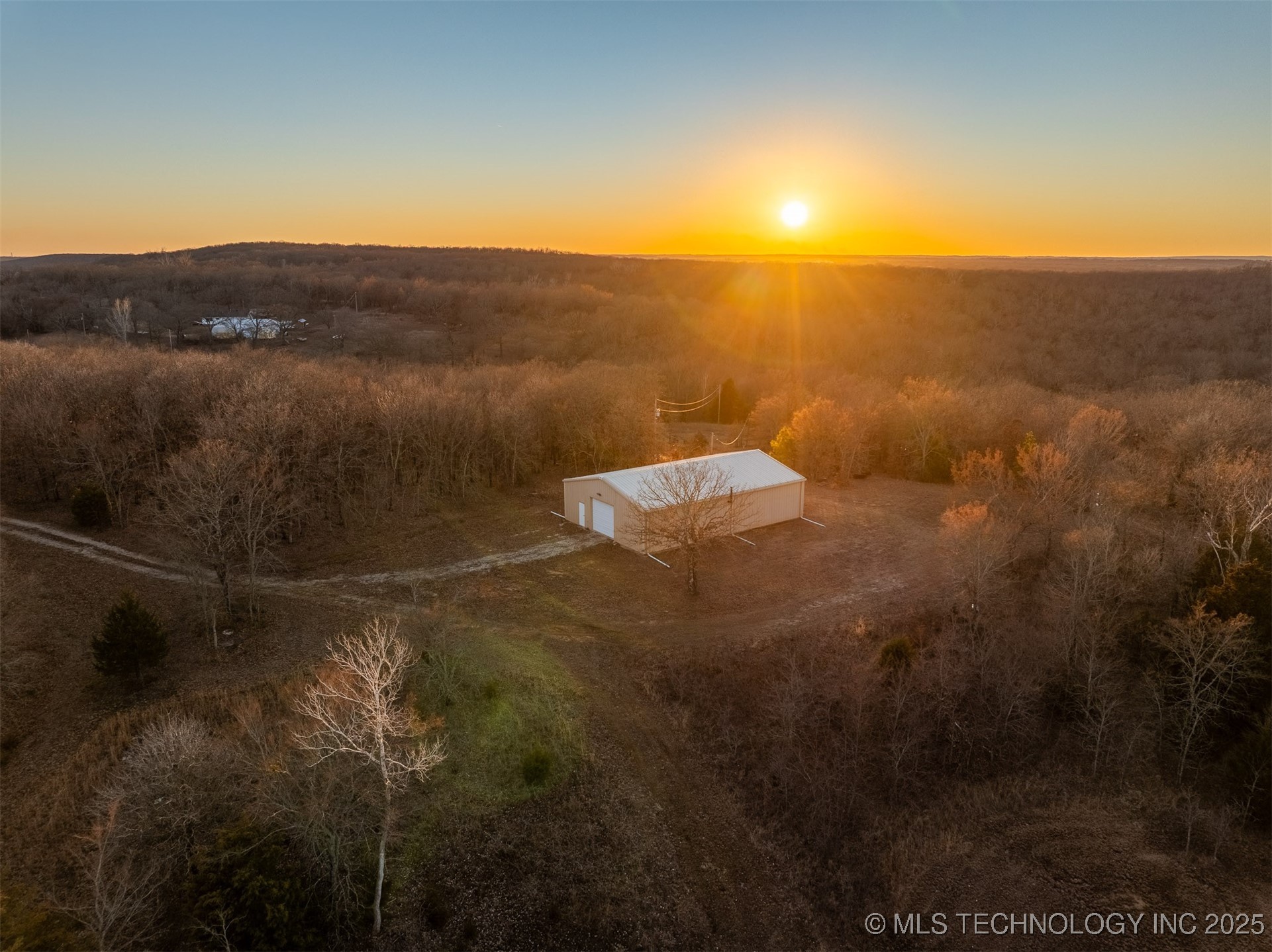 120 N 160 Road Property Photo 37