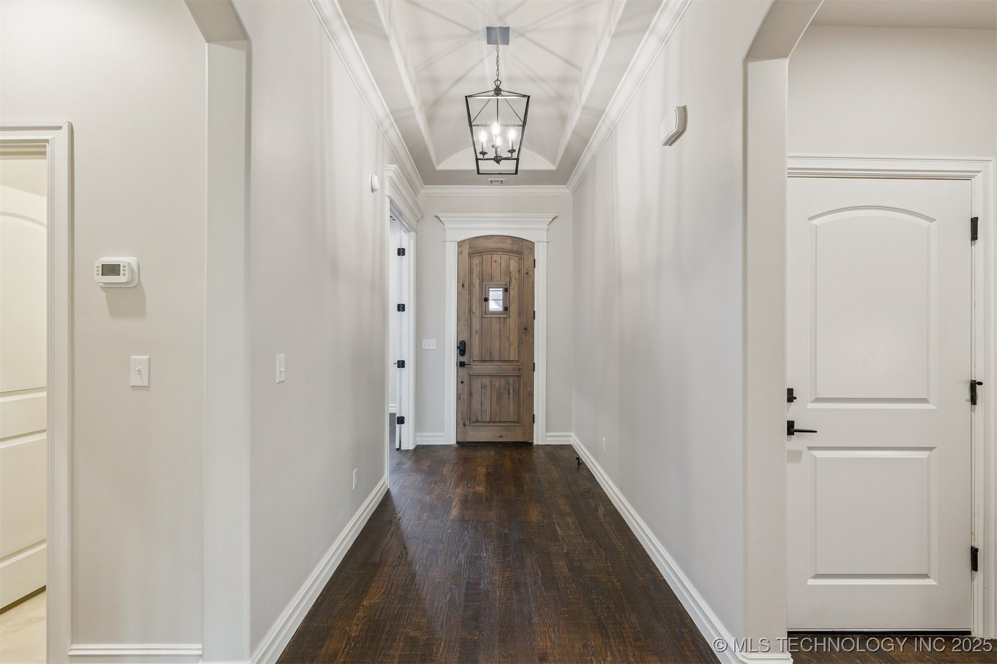 712 E 149th Street S Property Photo 3