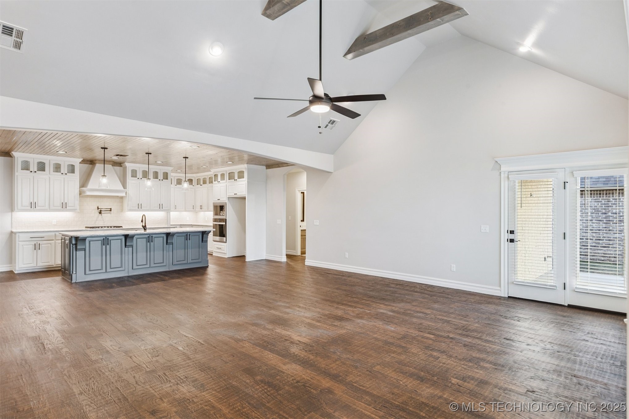 712 E 149th Street S Property Photo 11