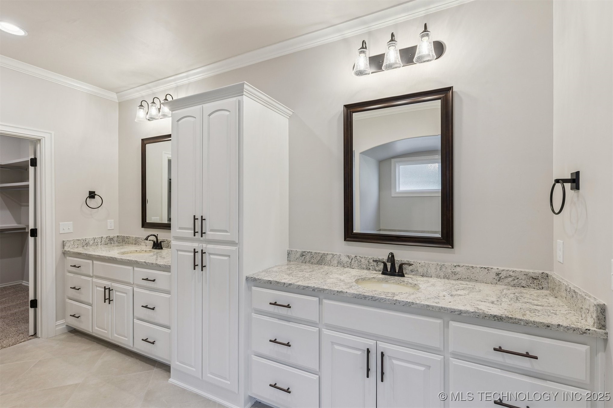 712 E 149th Street S Property Photo 20