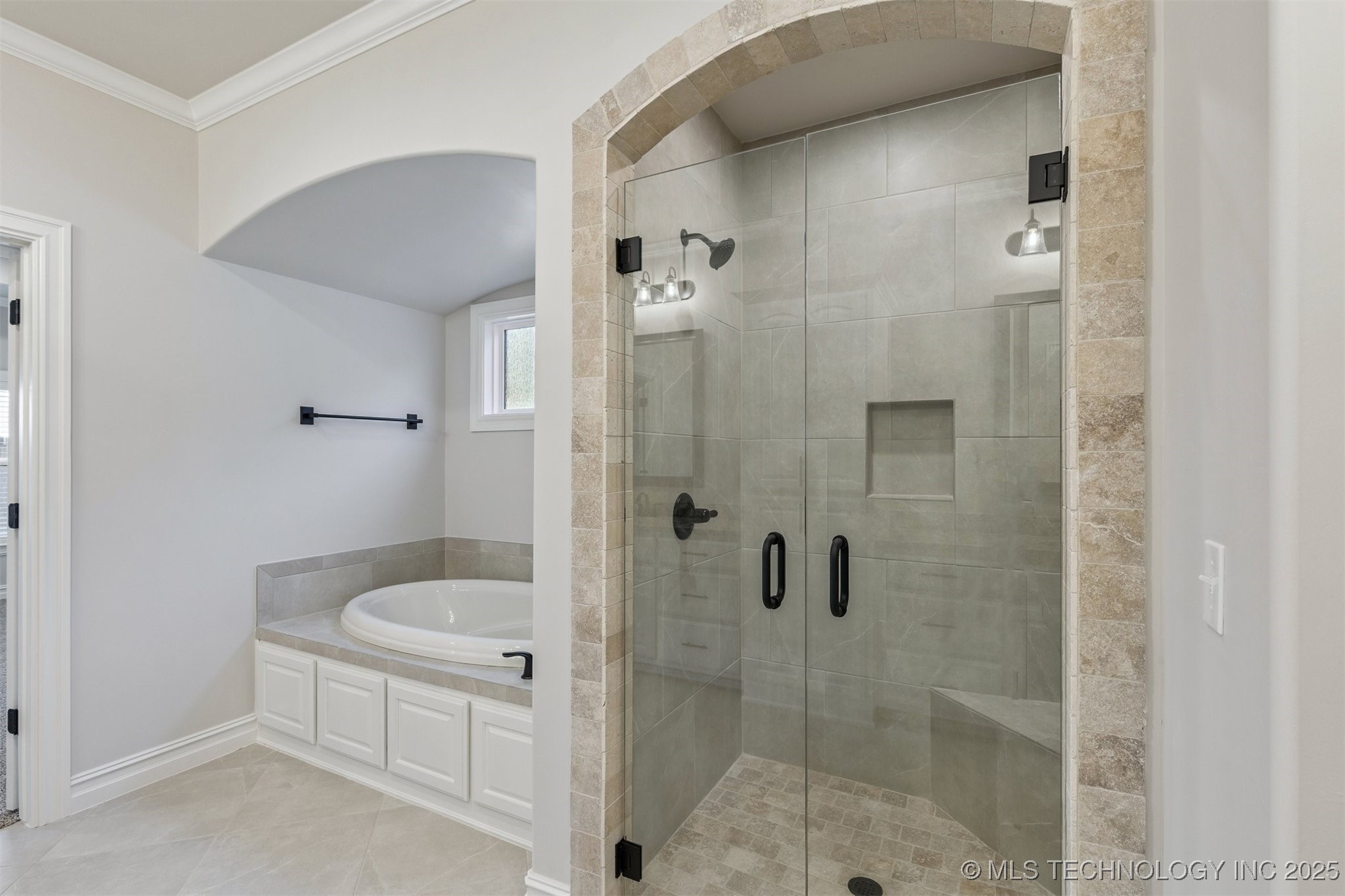 712 E 149th Street S Property Photo 22