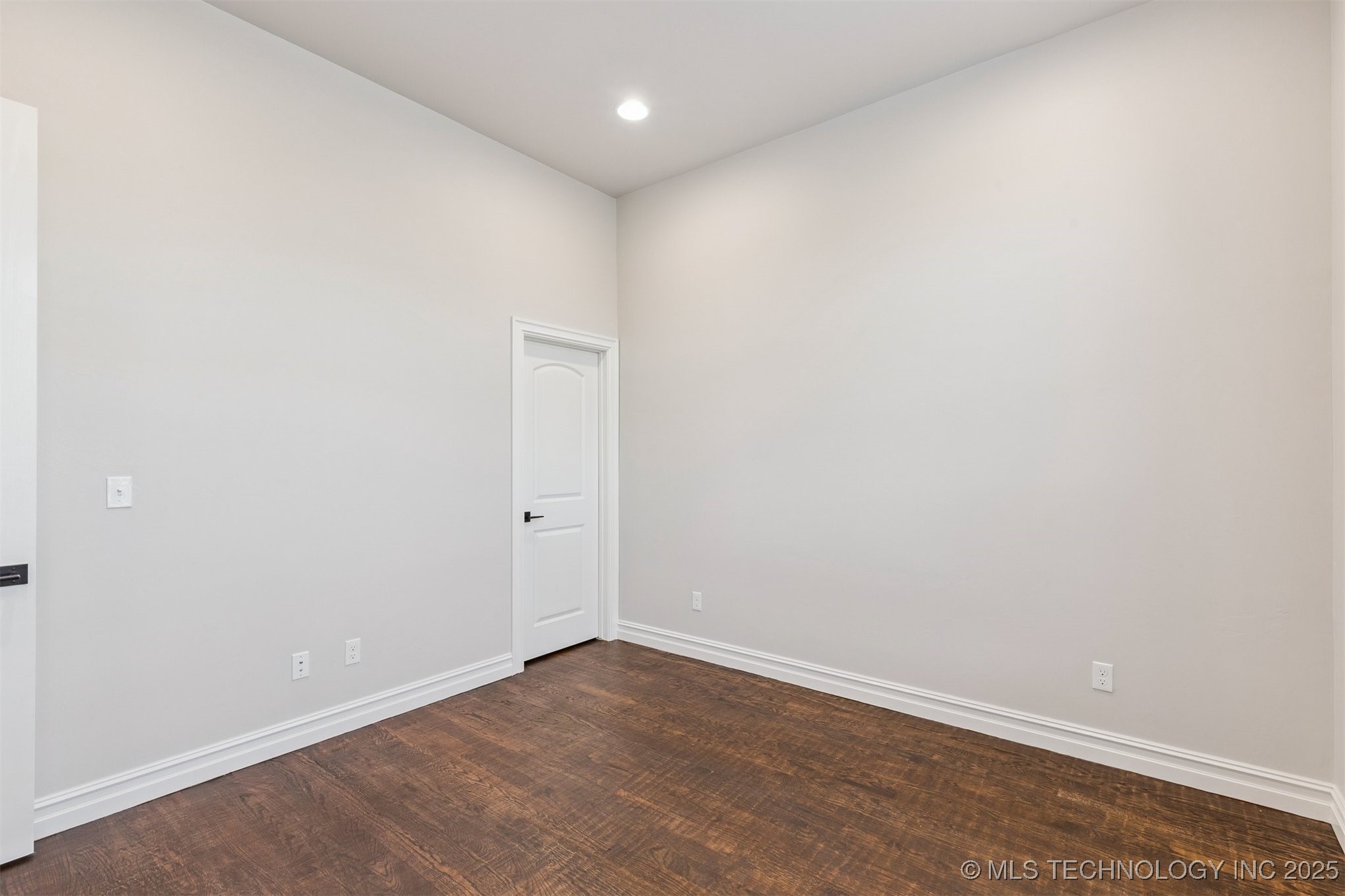 712 E 149th Street S Property Photo 30