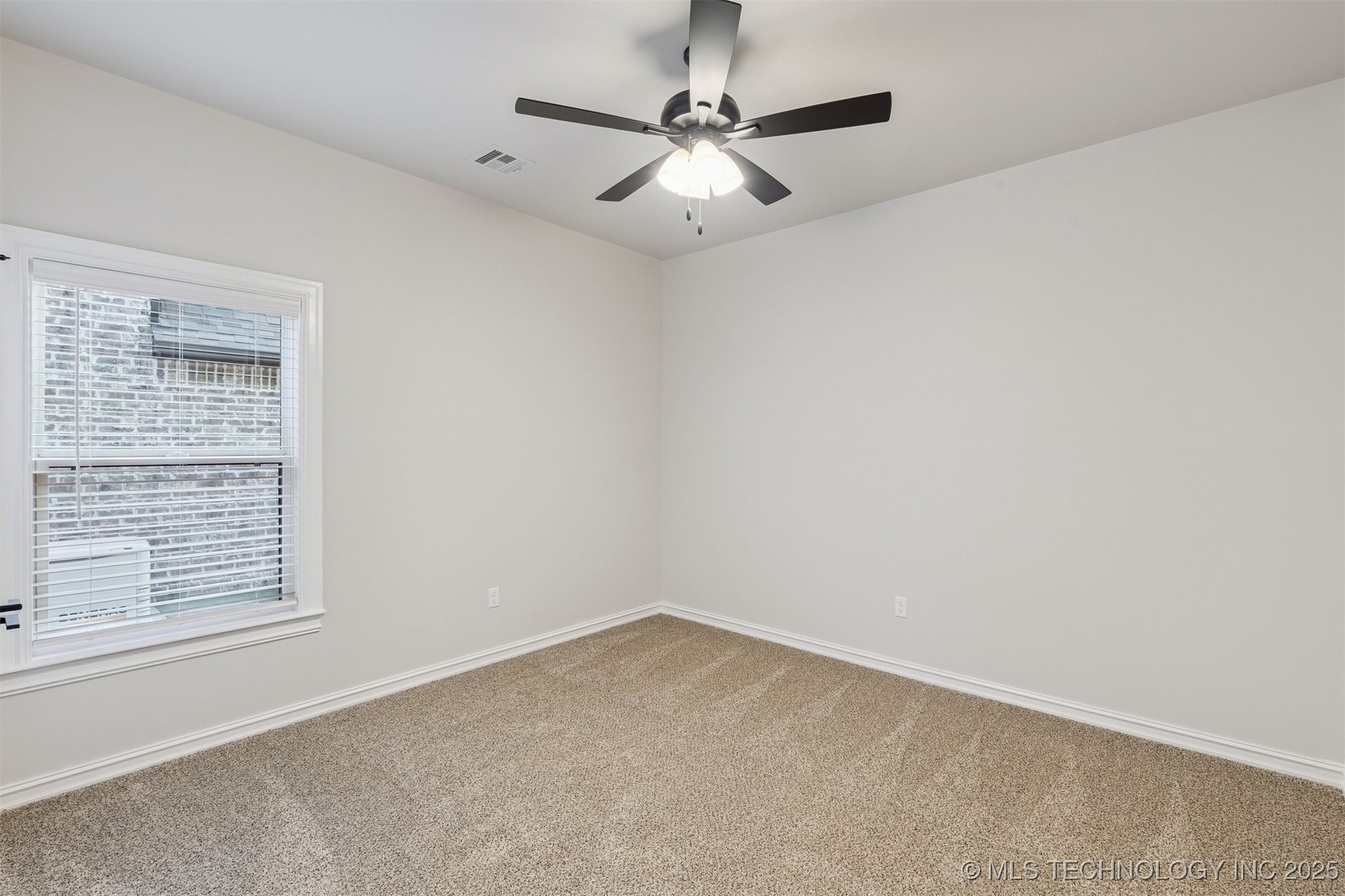 712 E 149th Street S Property Photo 32