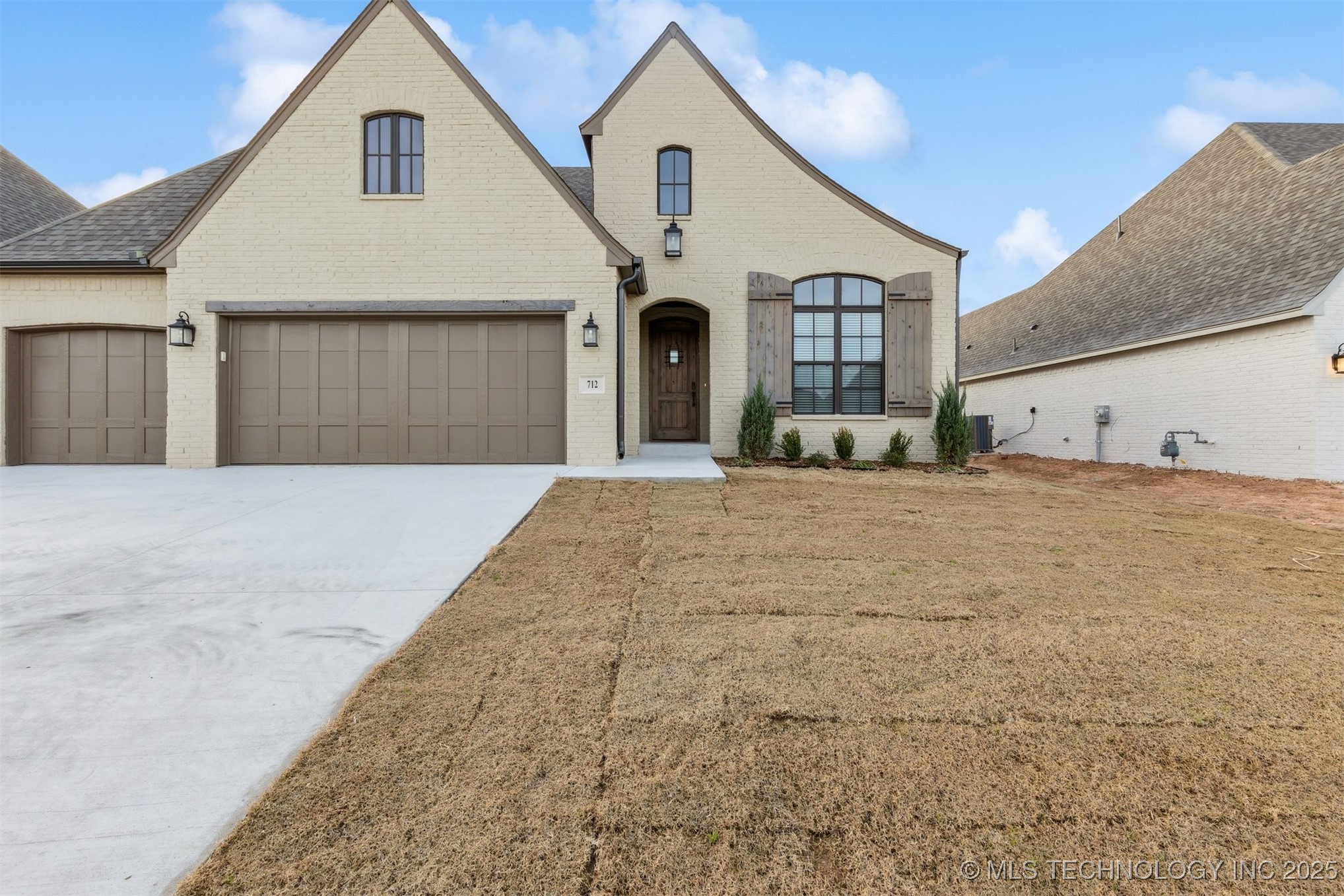 712 E 149th Street S Property Photo 46