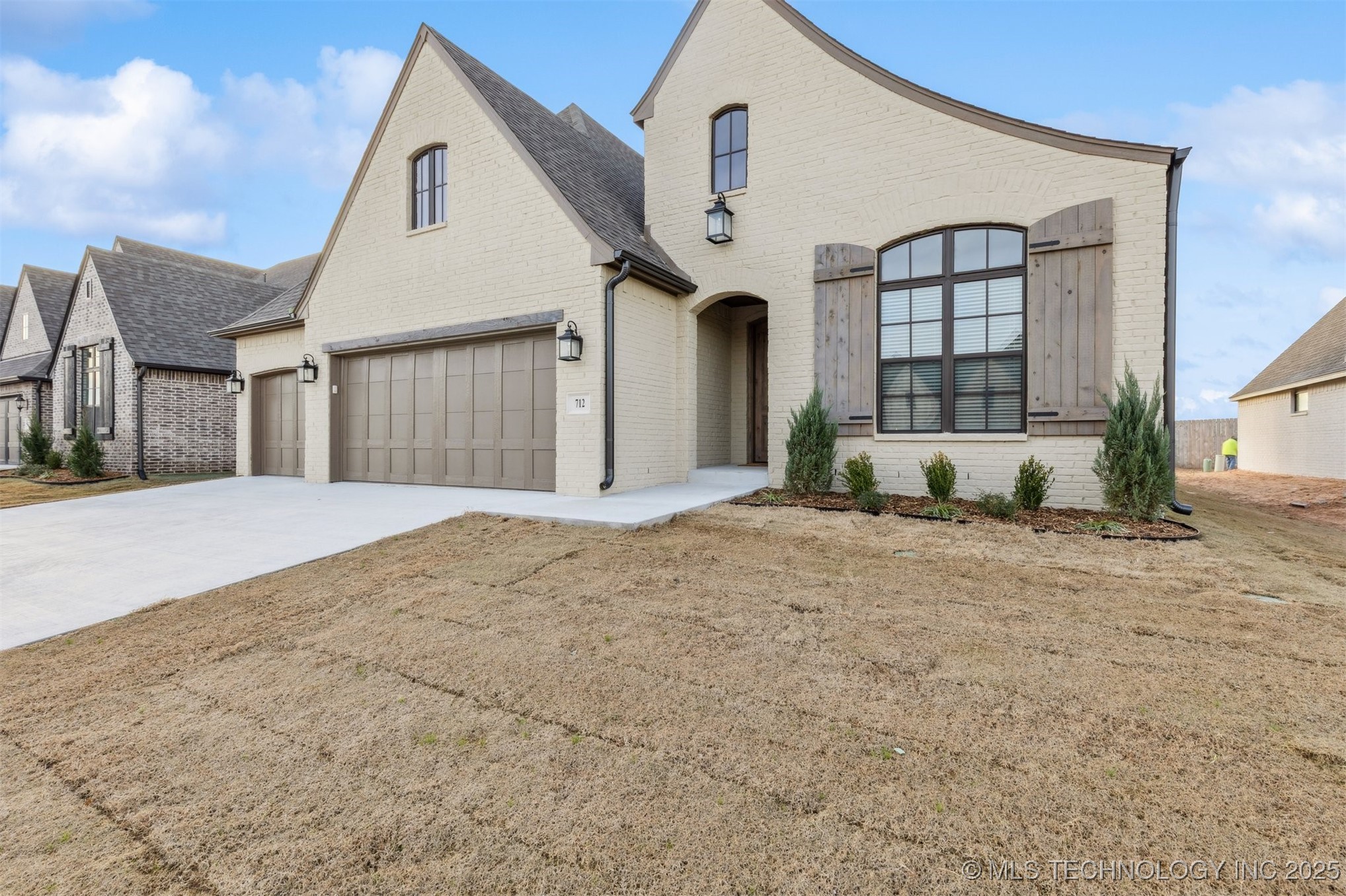 712 E 149th Street S Property Photo 47