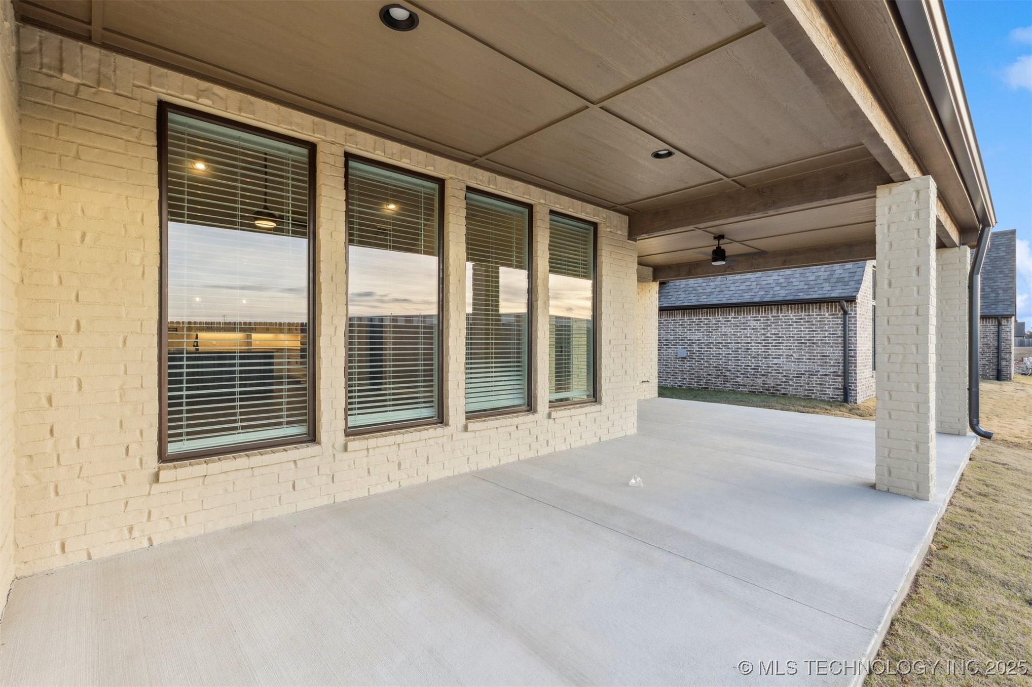 712 E 149th Street S Property Photo 52