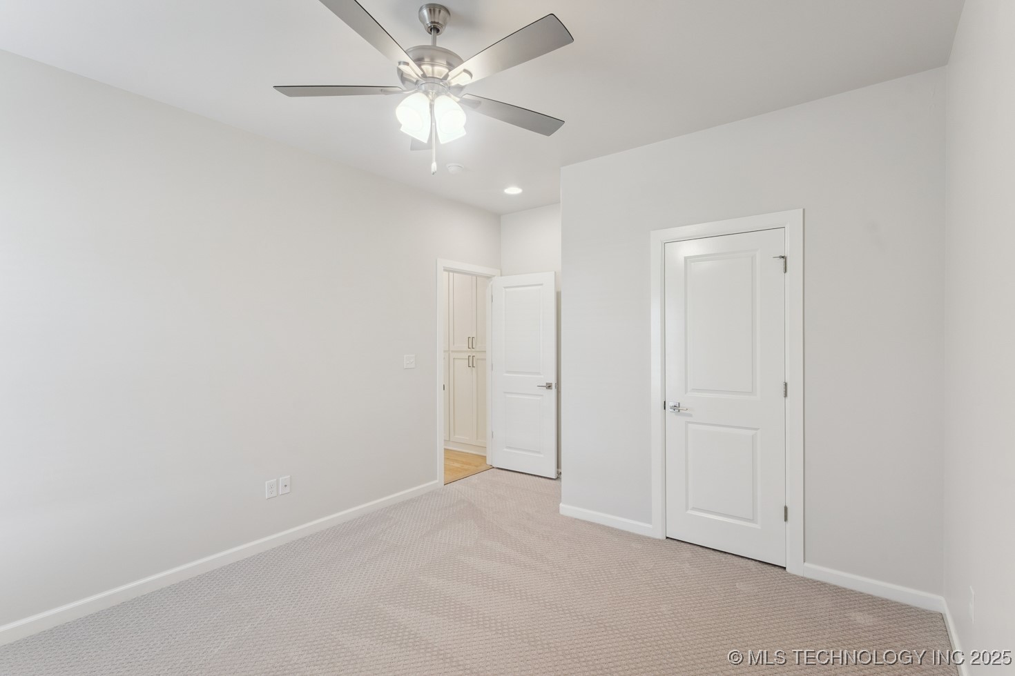 3922 S Dogwood Place Property Photo 7