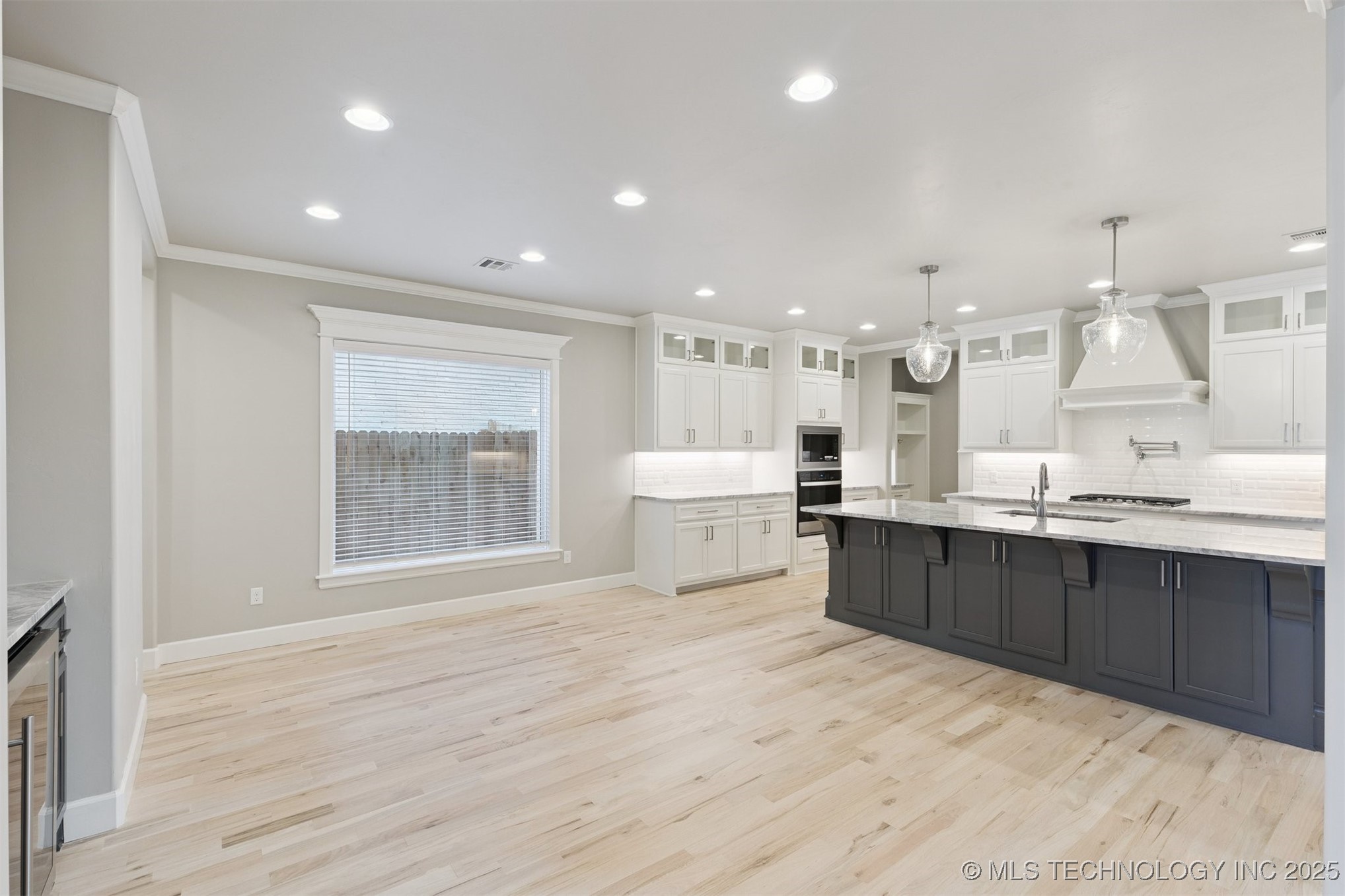 14270 S Evanston Avenue S Property Photo 17