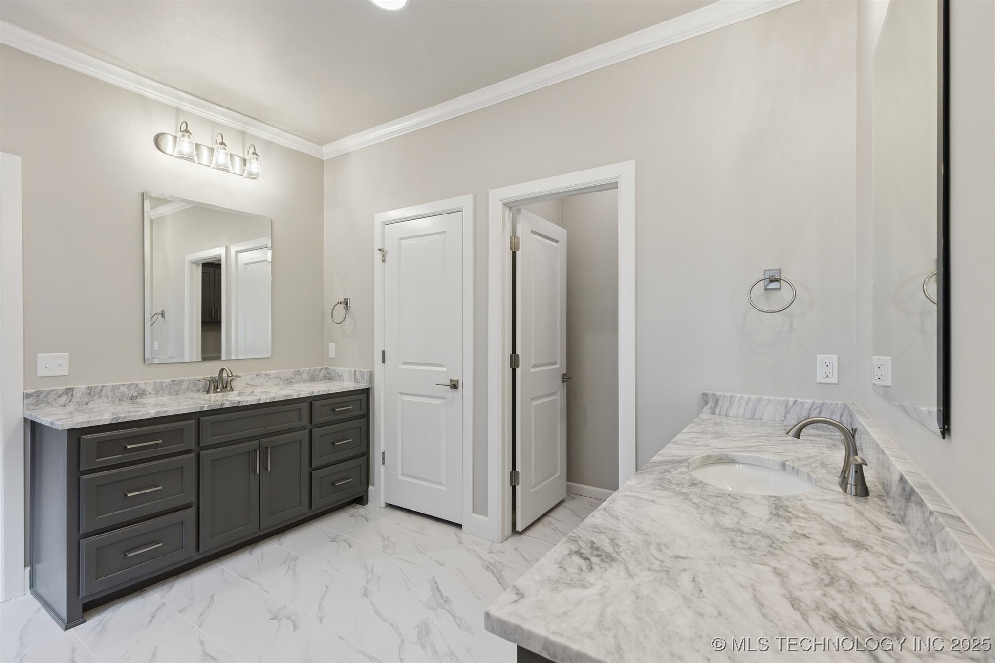 14270 S Evanston Avenue S Property Photo 28