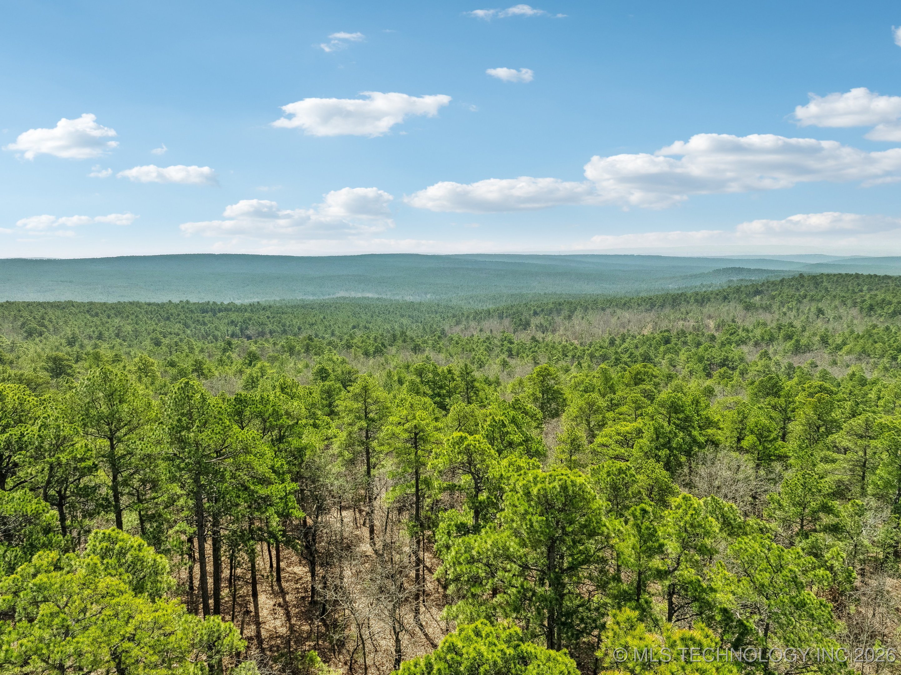 793 Nw 187th Property Photo 3