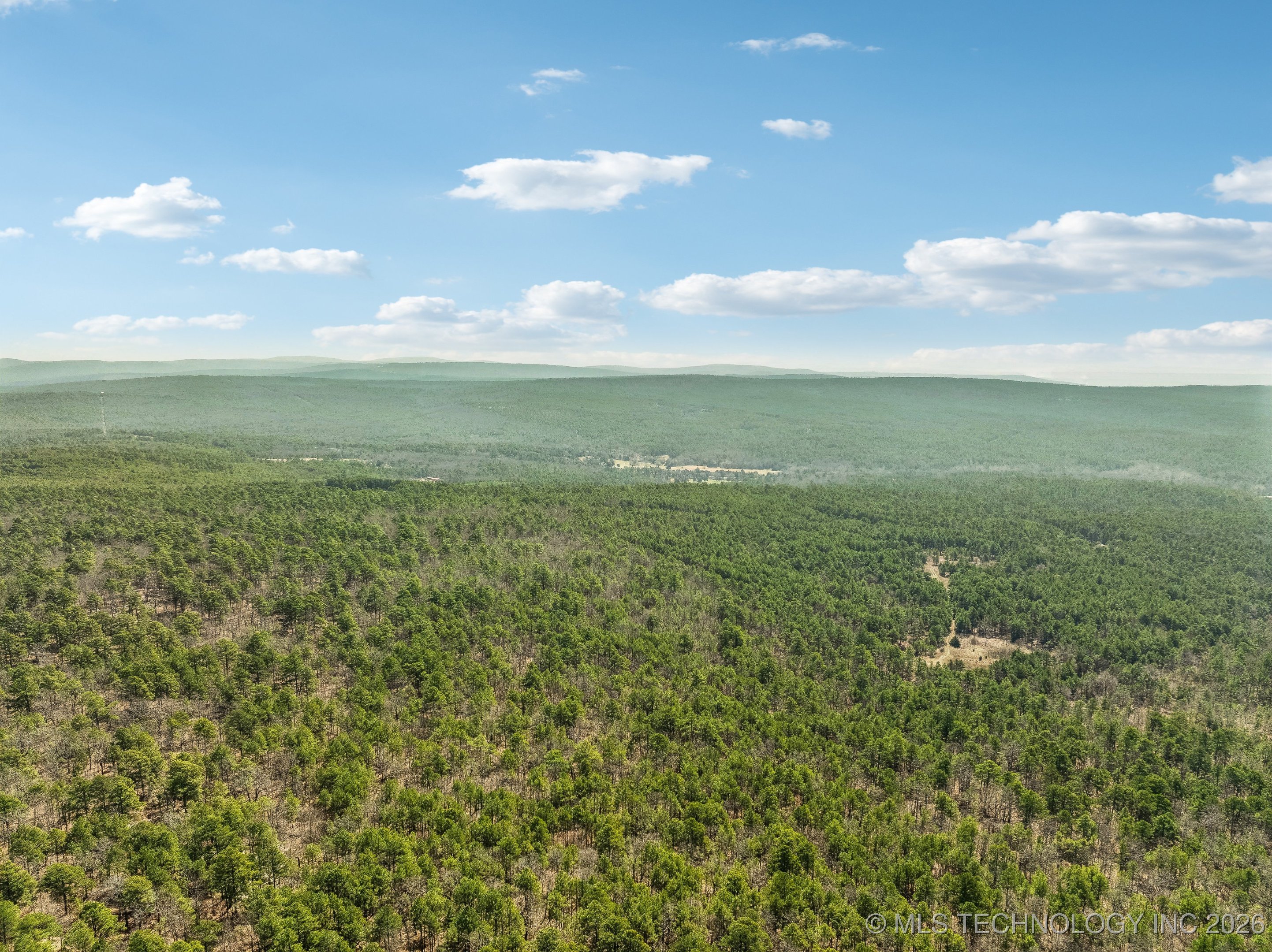 793 Nw 187th Property Photo 4