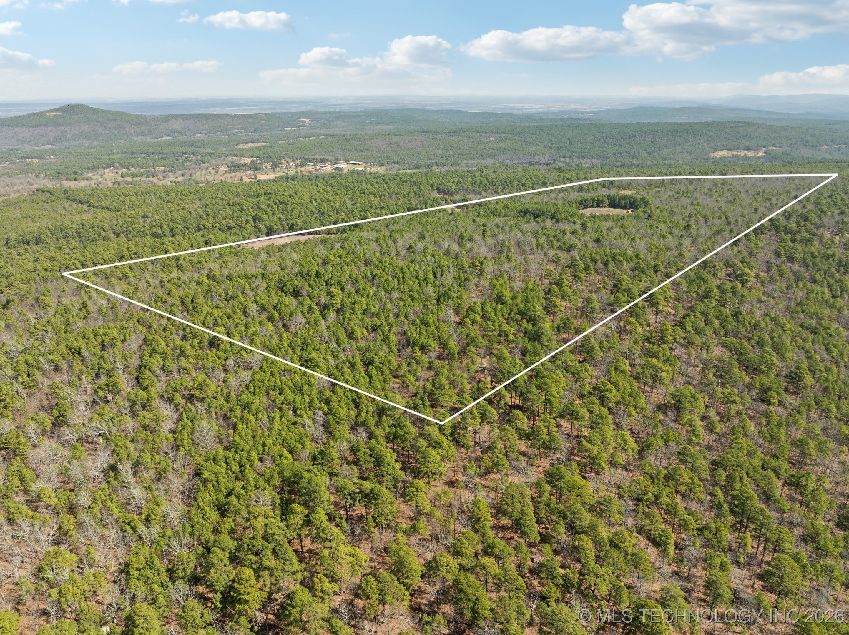 793 Nw 187th Property Photo 5