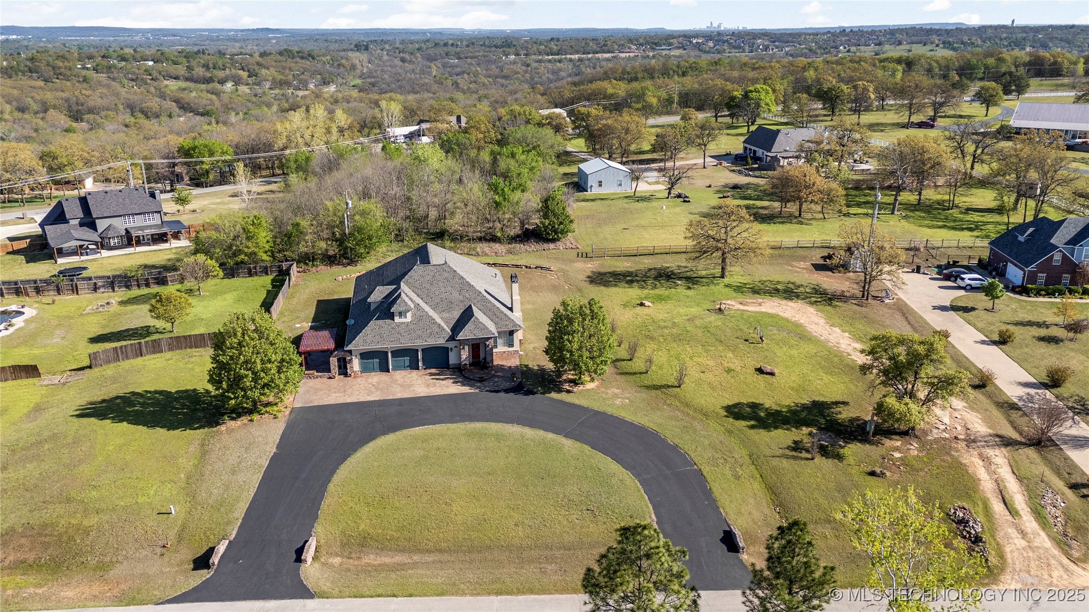 6355 Rockwood North Circle Property Photo 3