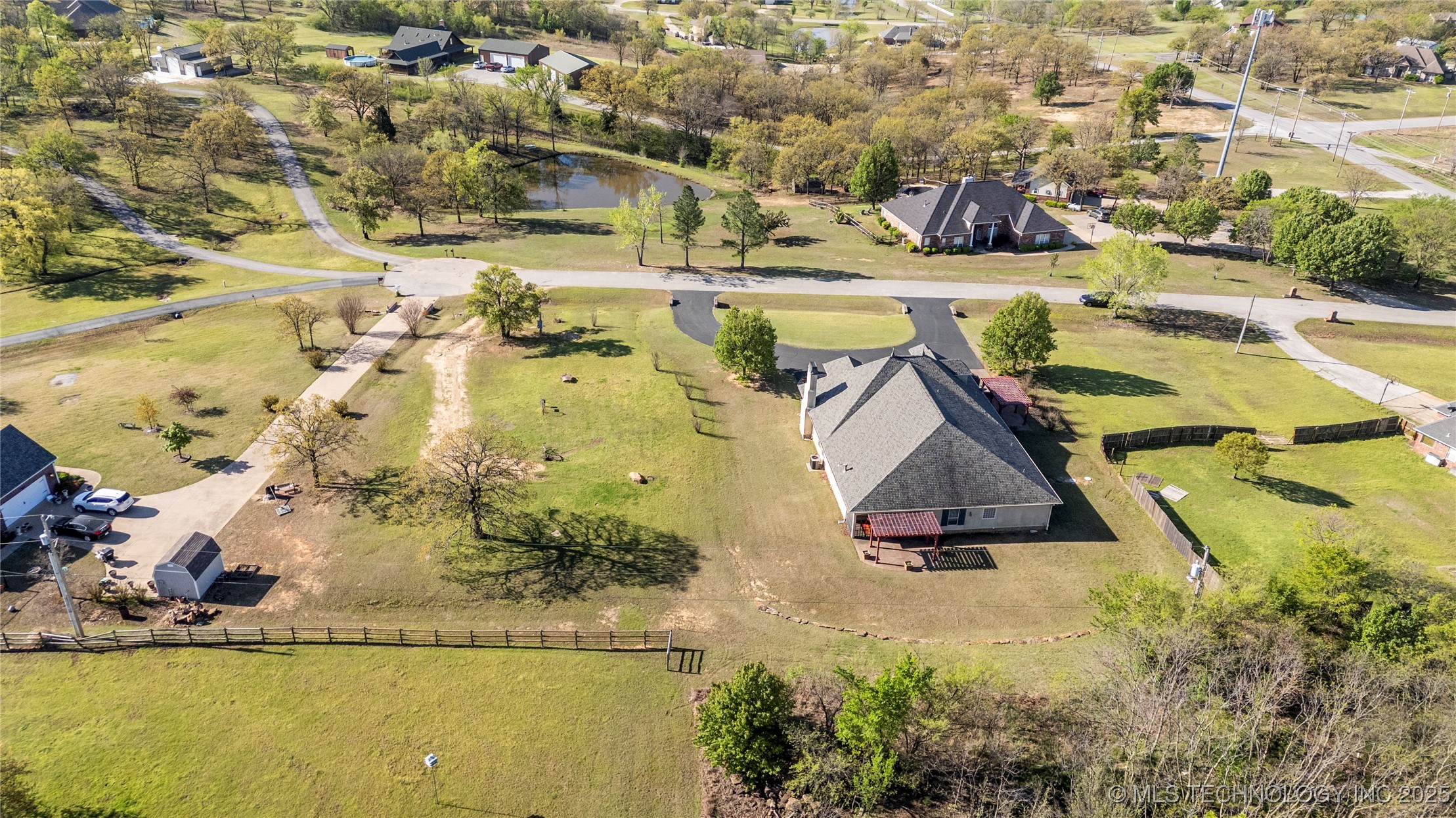 6355 Rockwood North Circle Property Photo 4