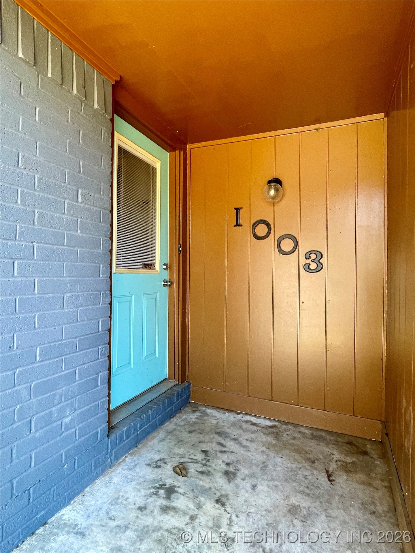 1003 Four Seasons Property Photo 4