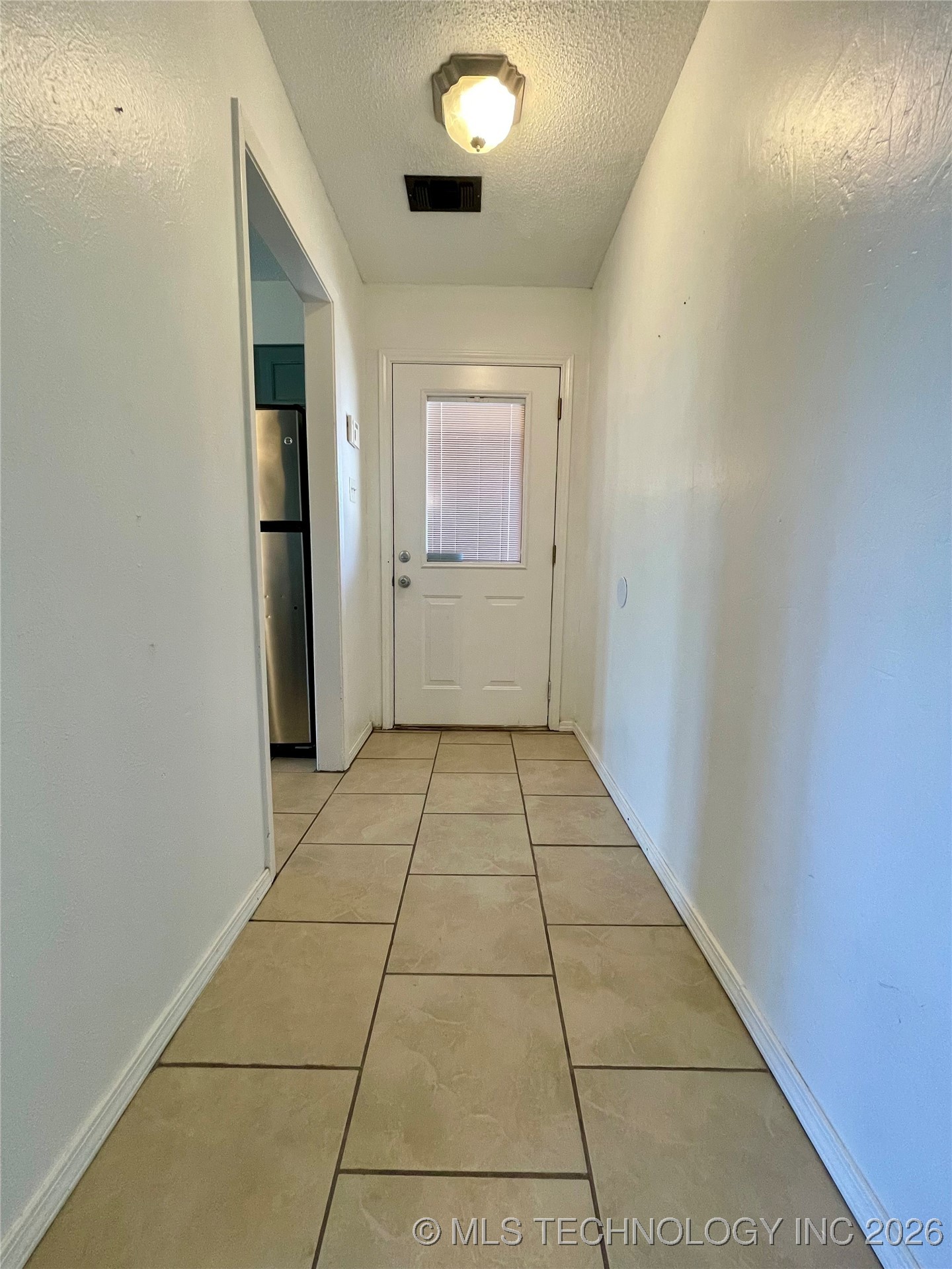 1003 Four Seasons Property Photo 5