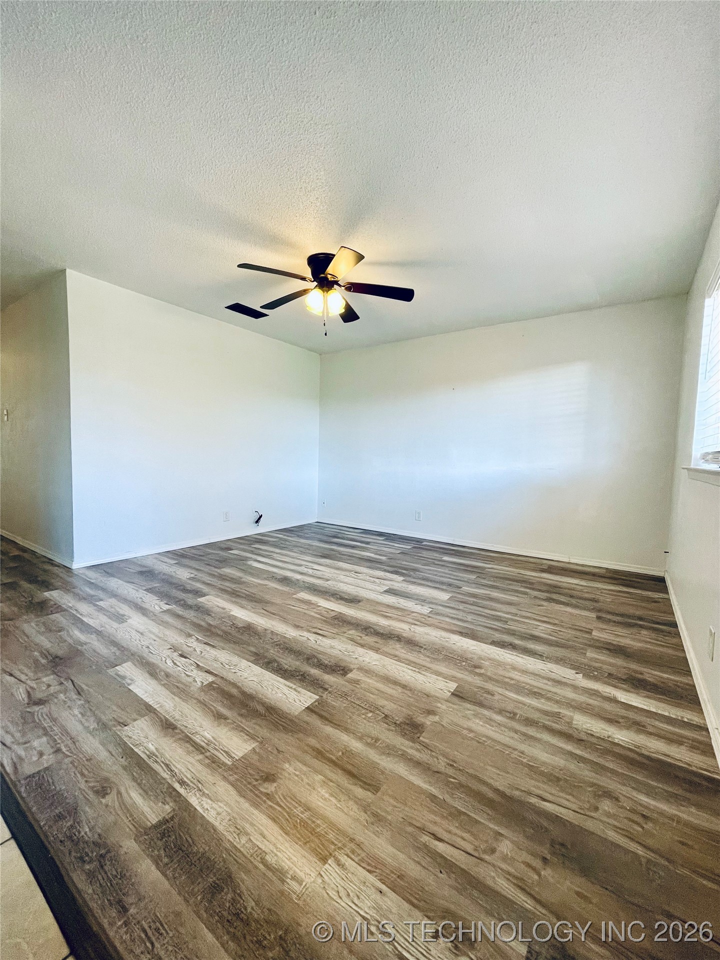 1003 Four Seasons Property Photo 16