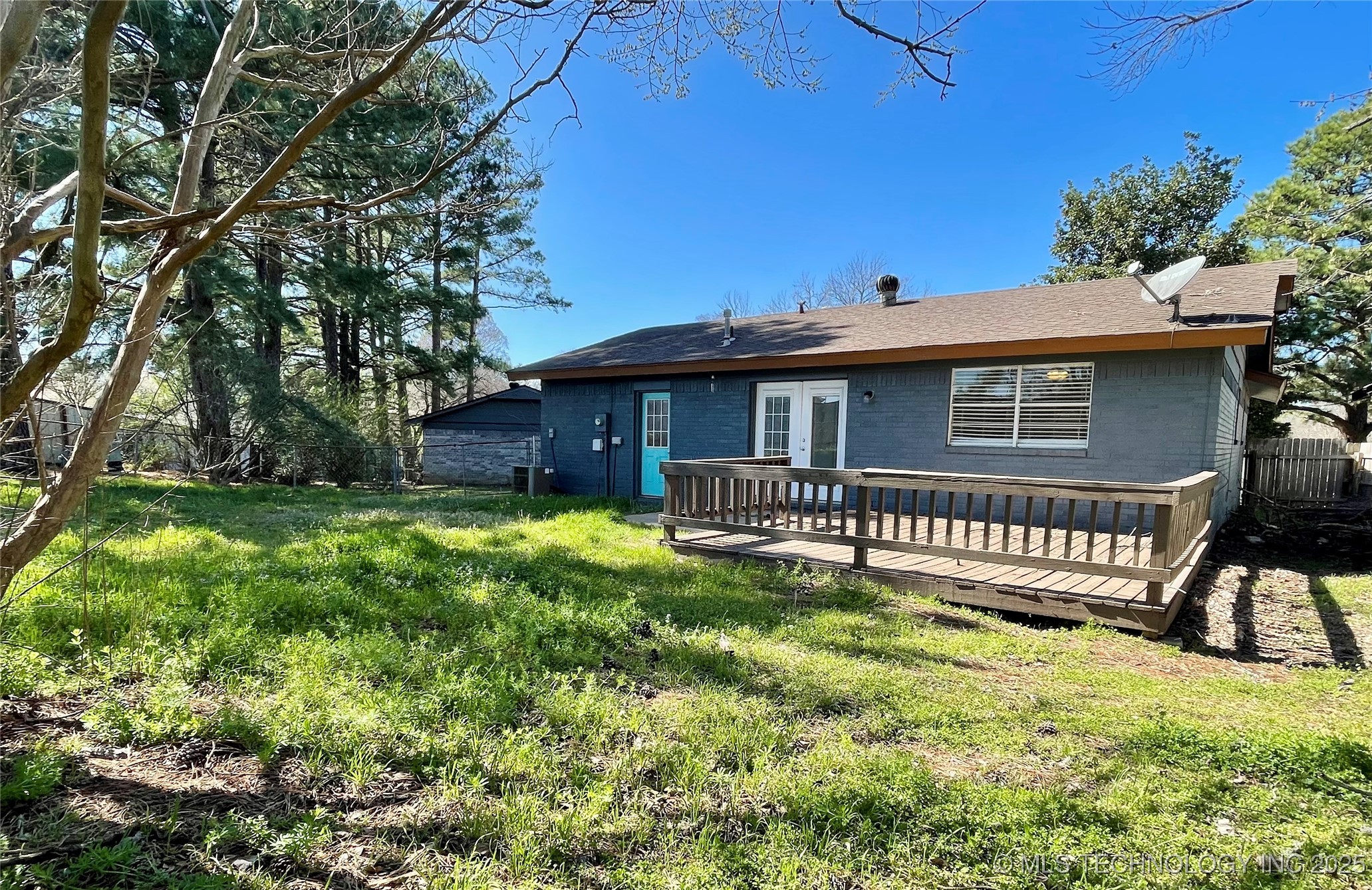 1003 Four Seasons Property Photo 21