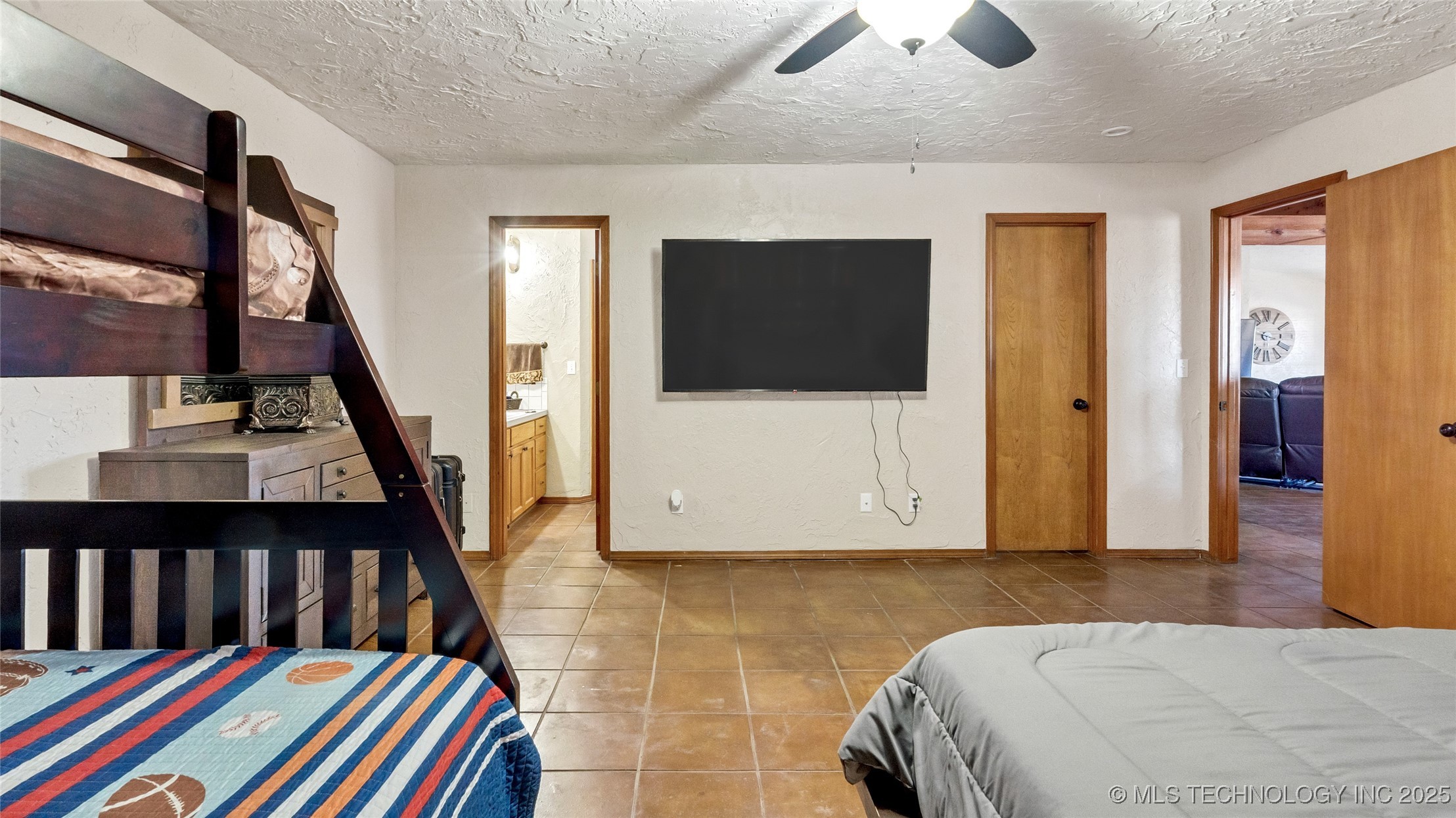 30876 Highway 74 Property Photo 12