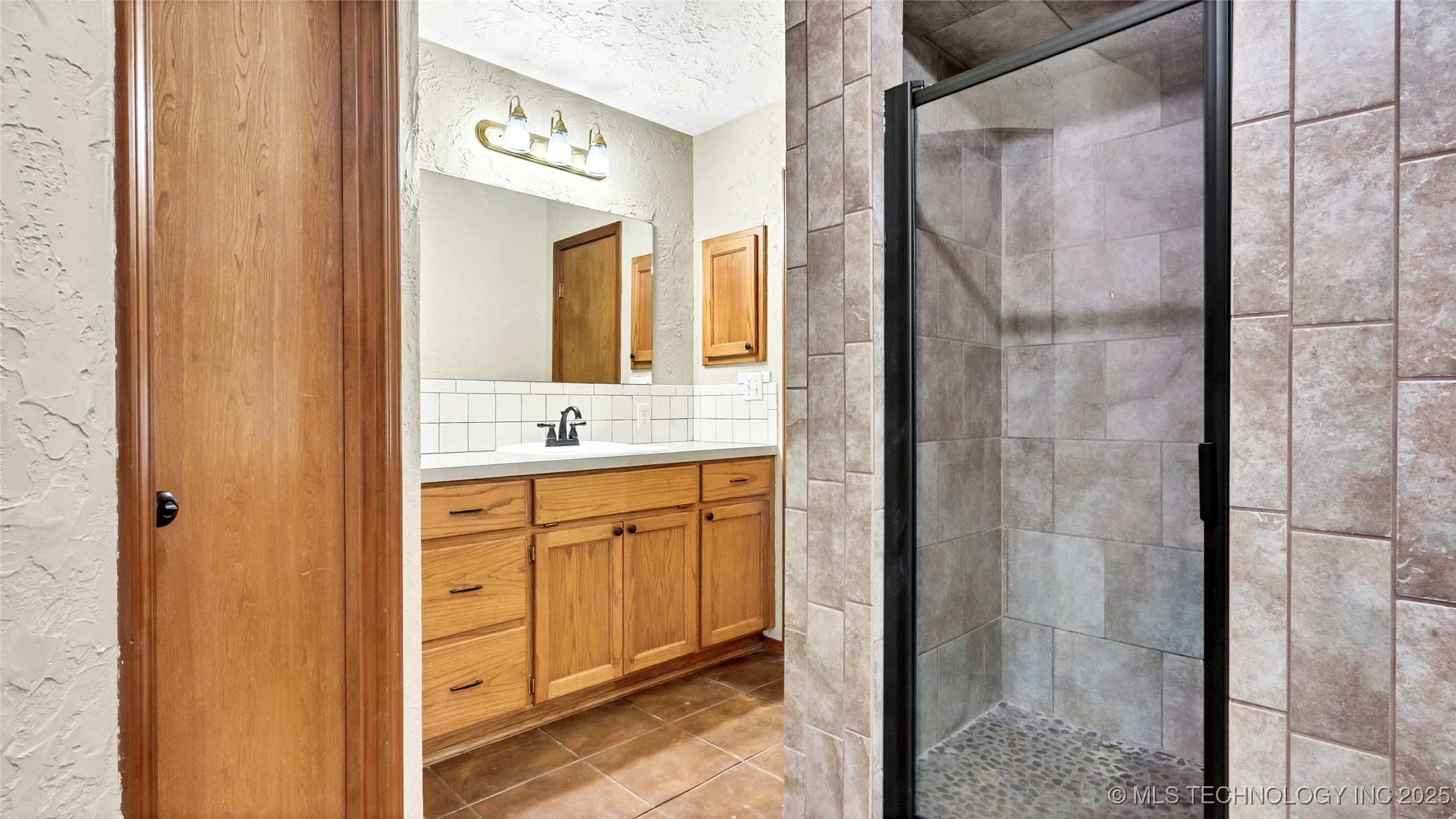 30876 Highway 74 Property Photo 14