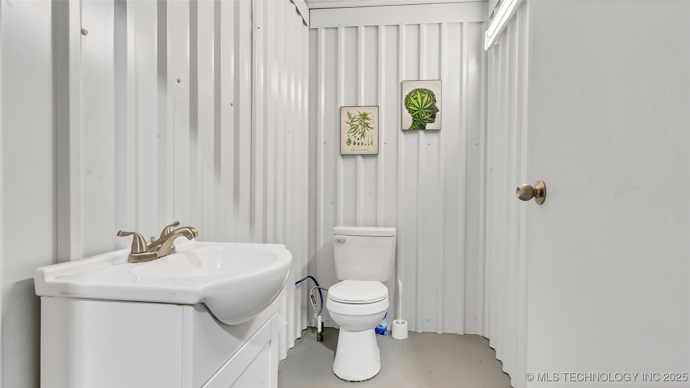 30876 Highway 74 Property Photo 31