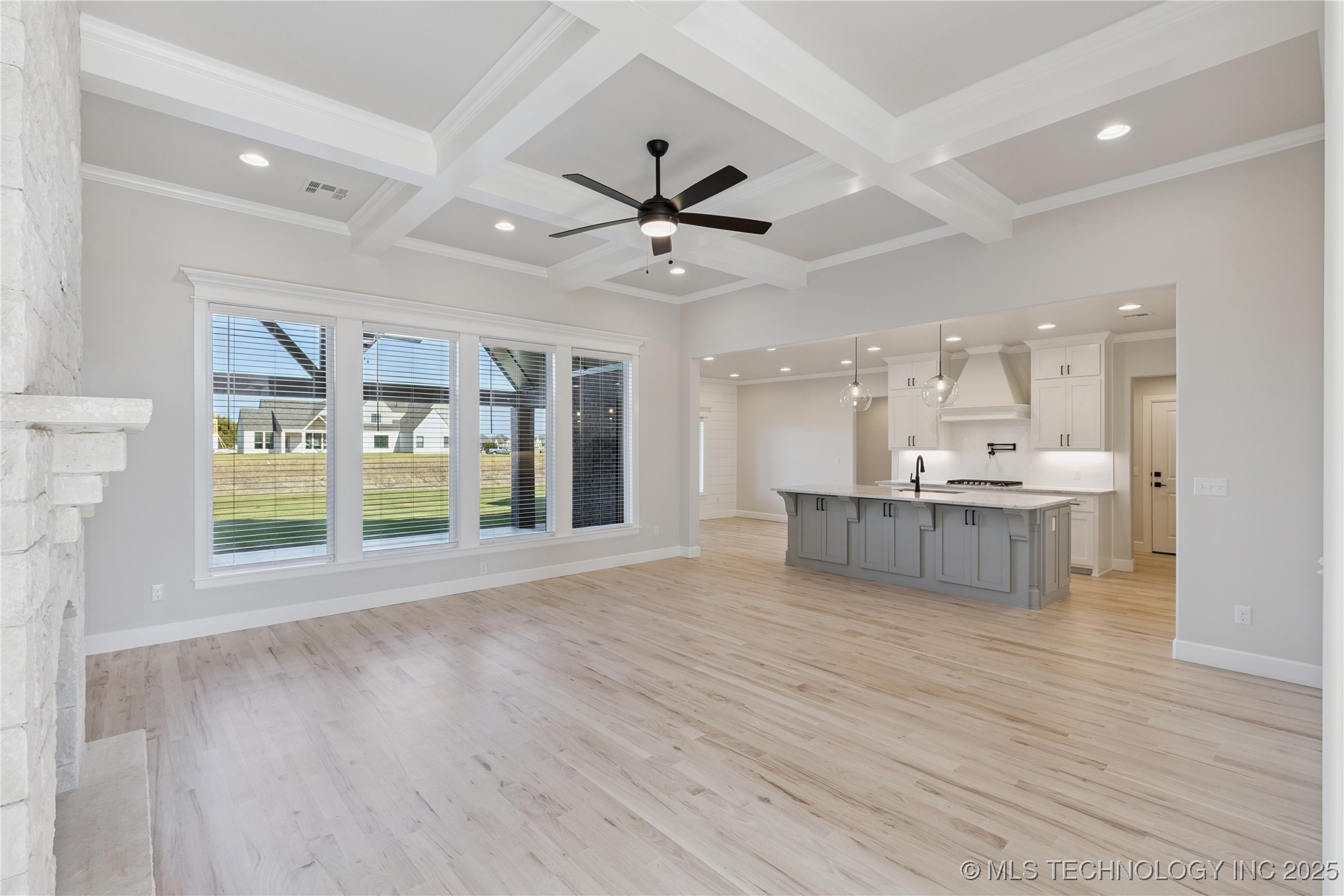 17527 S 52nd East Avenue Property Photo 5