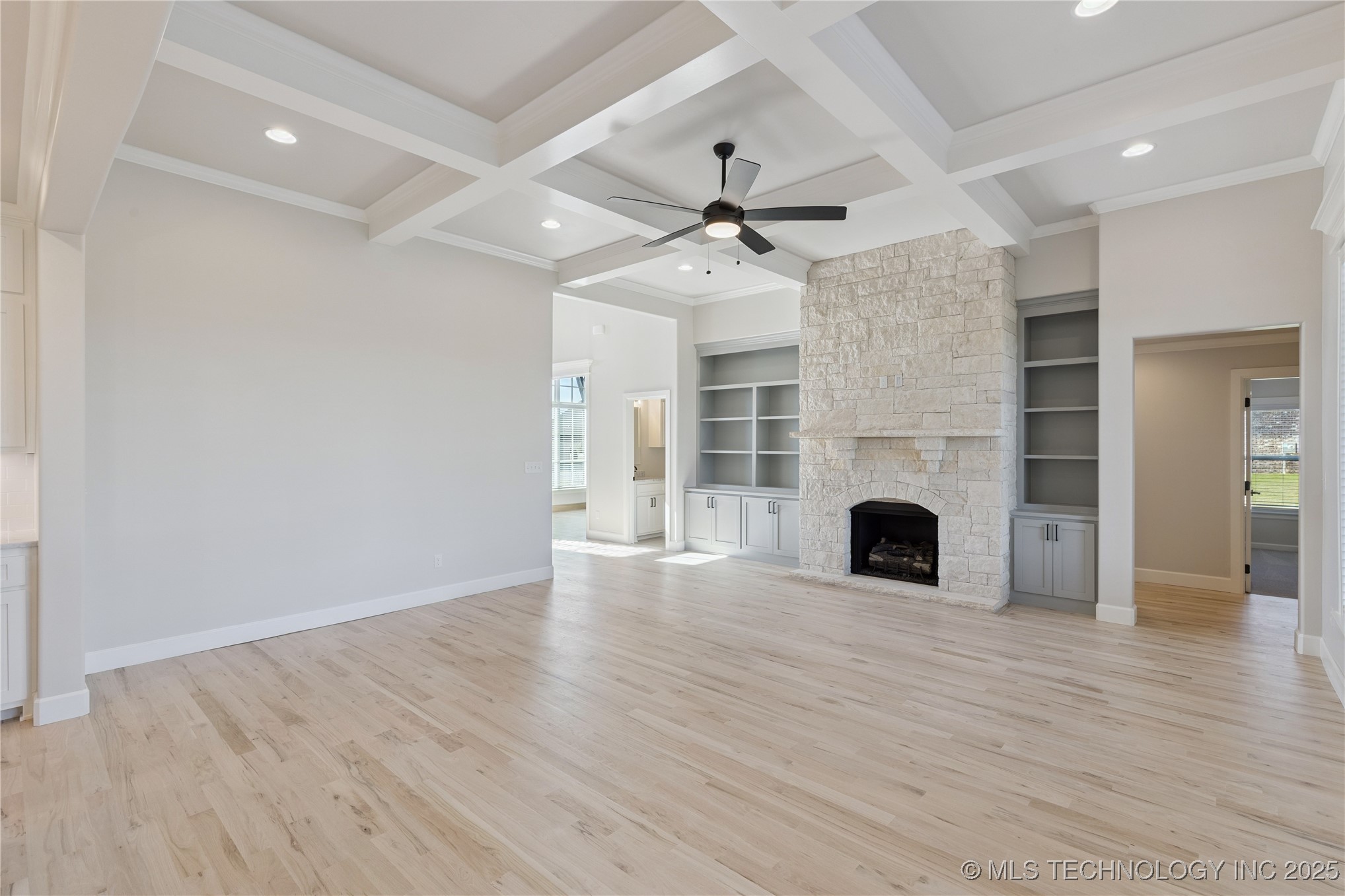 17527 S 52nd East Avenue Property Photo 7