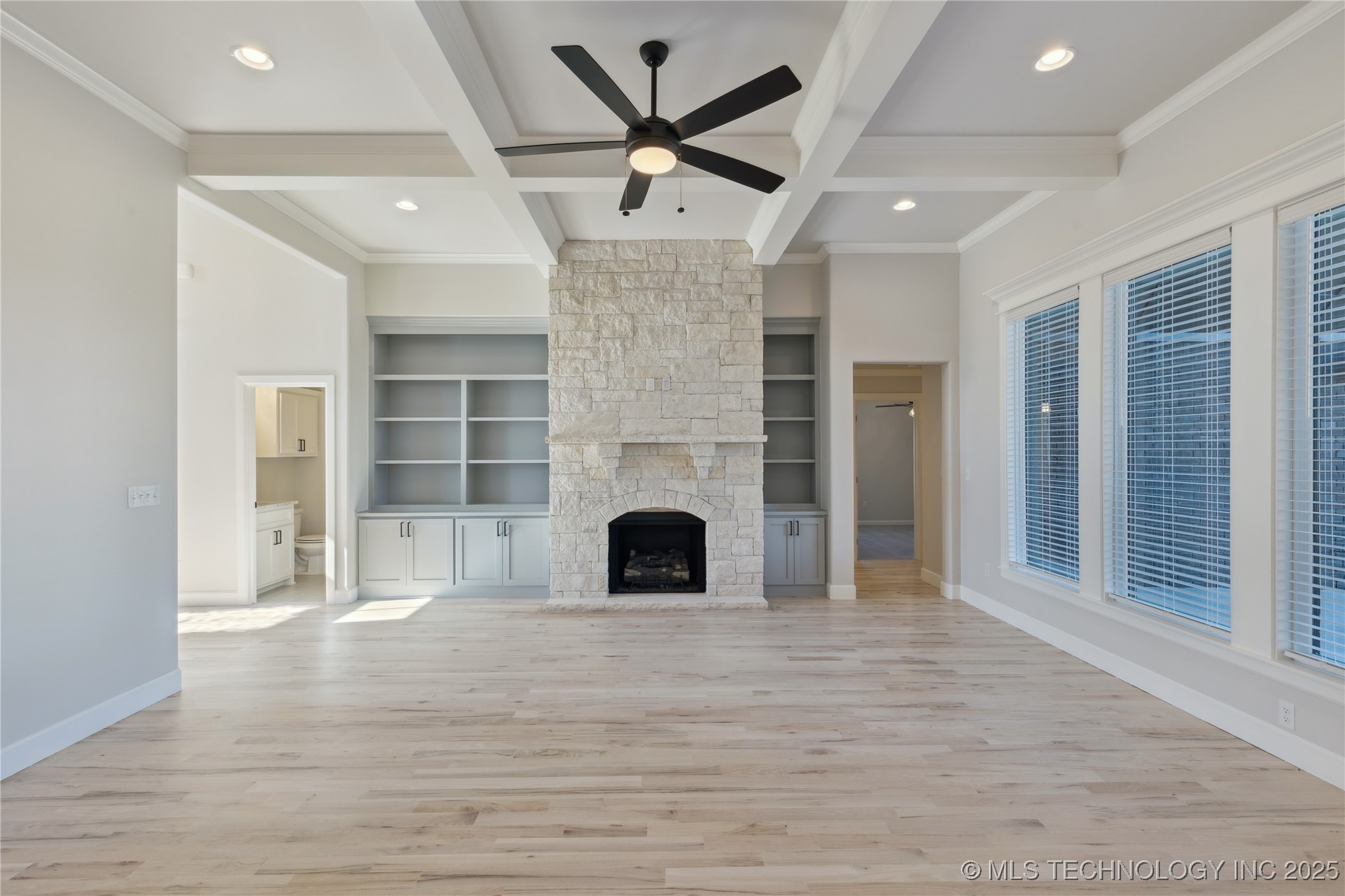 17527 S 52nd East Avenue Property Photo 8