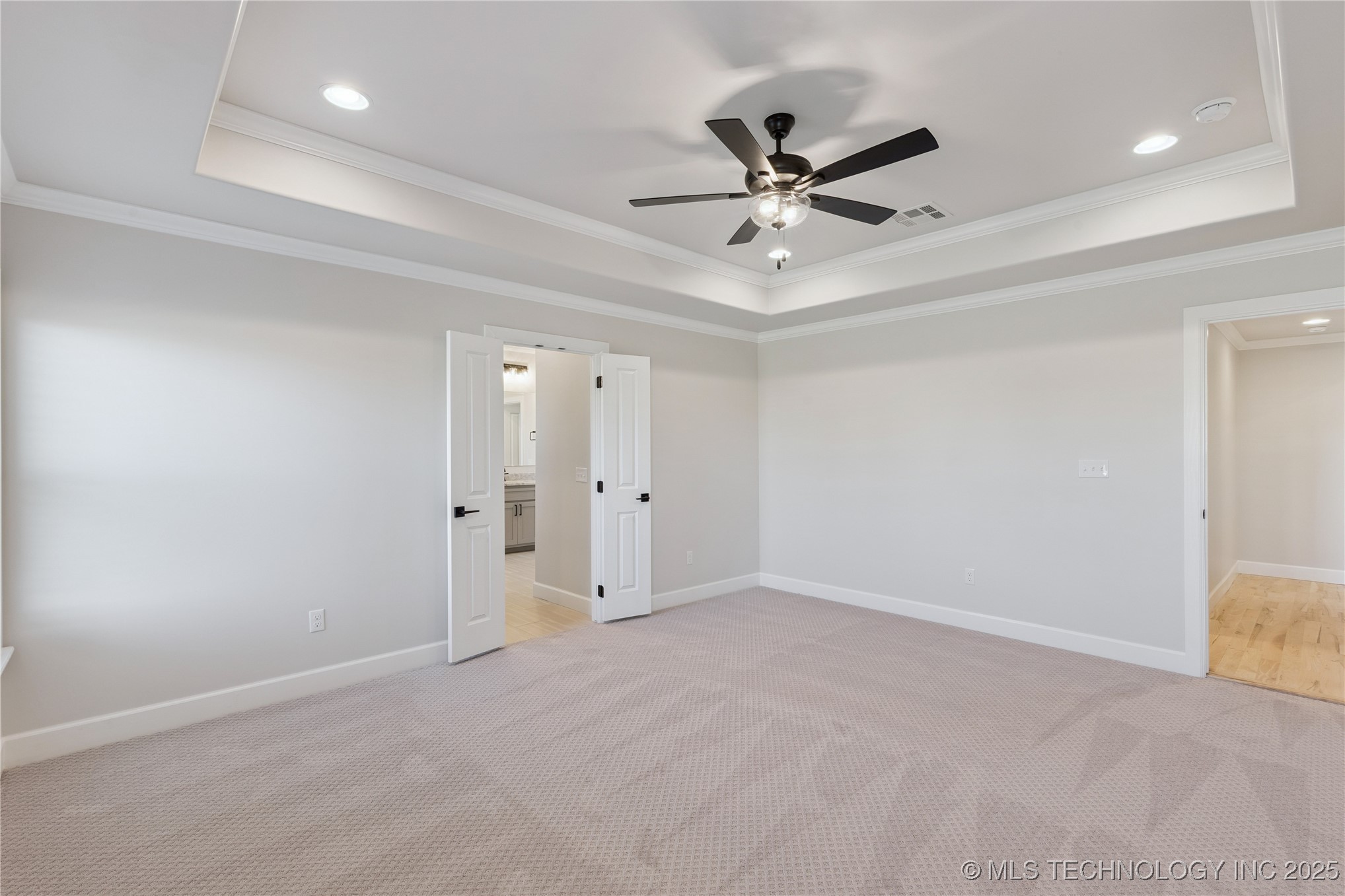 17527 S 52nd East Avenue Property Photo 20