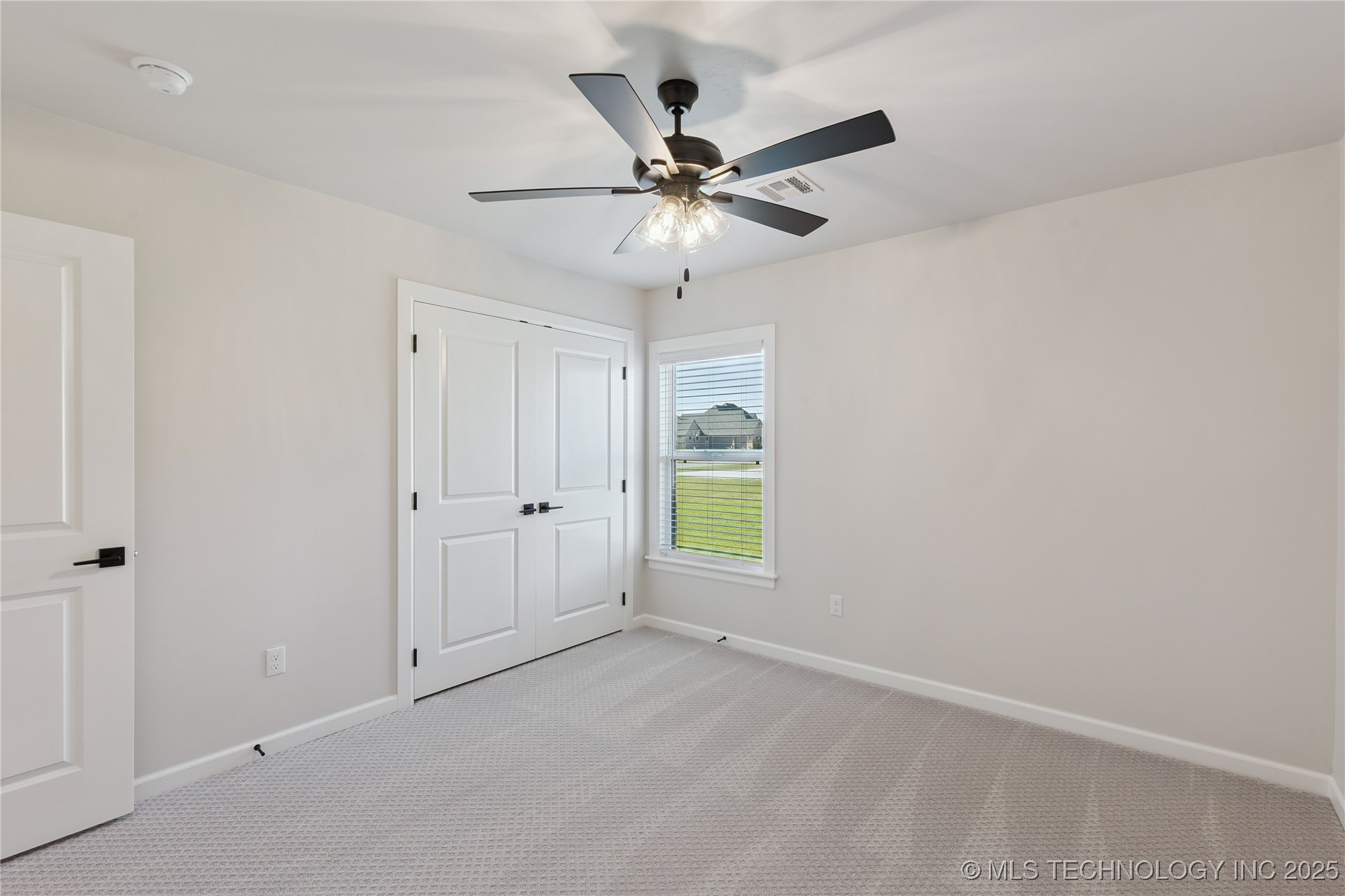 17527 S 52nd East Avenue Property Photo 29